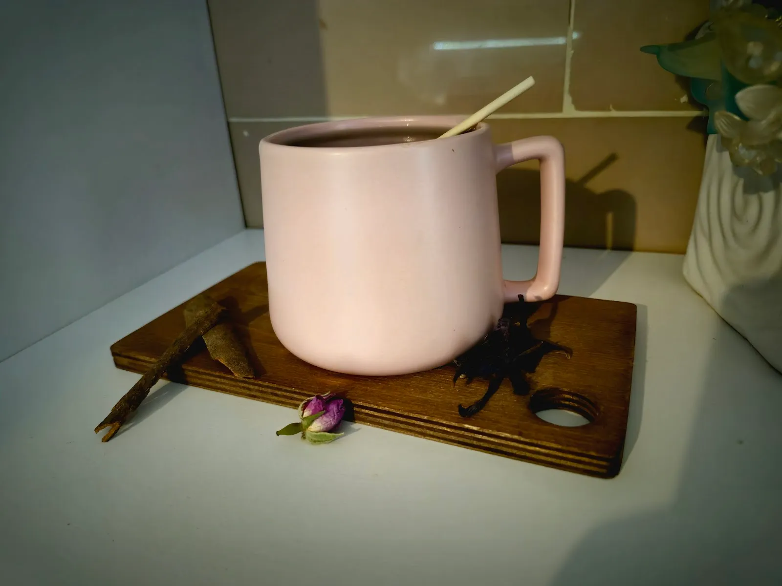 کافه نیلا، تصویر ۳