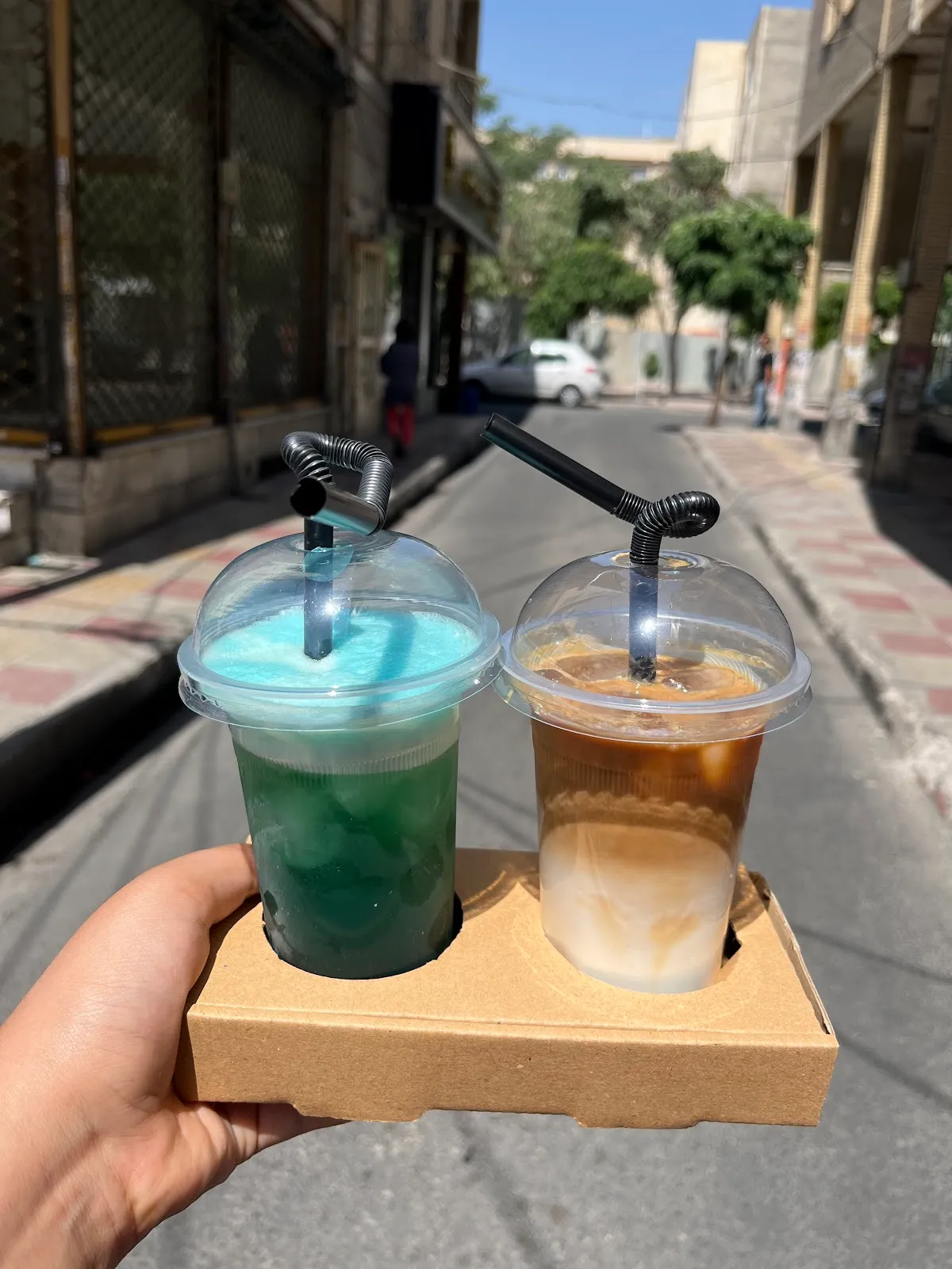 کافه سیمه، تصویر ۲