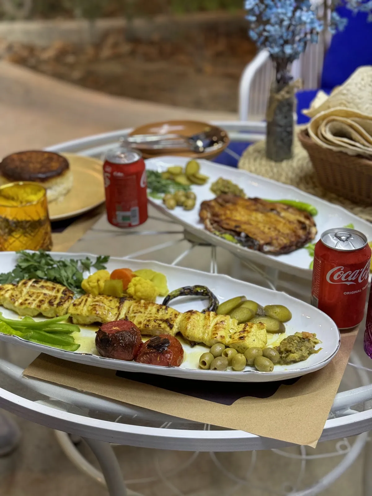 کافه رستوران خاطره، تصویر ۵