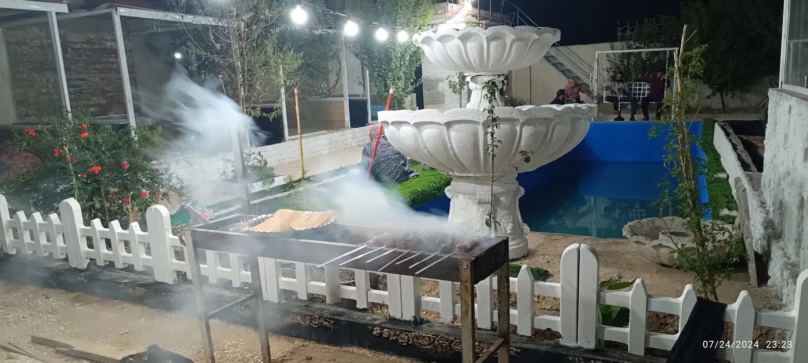کافه باغ آوشمه، تصویر ۴