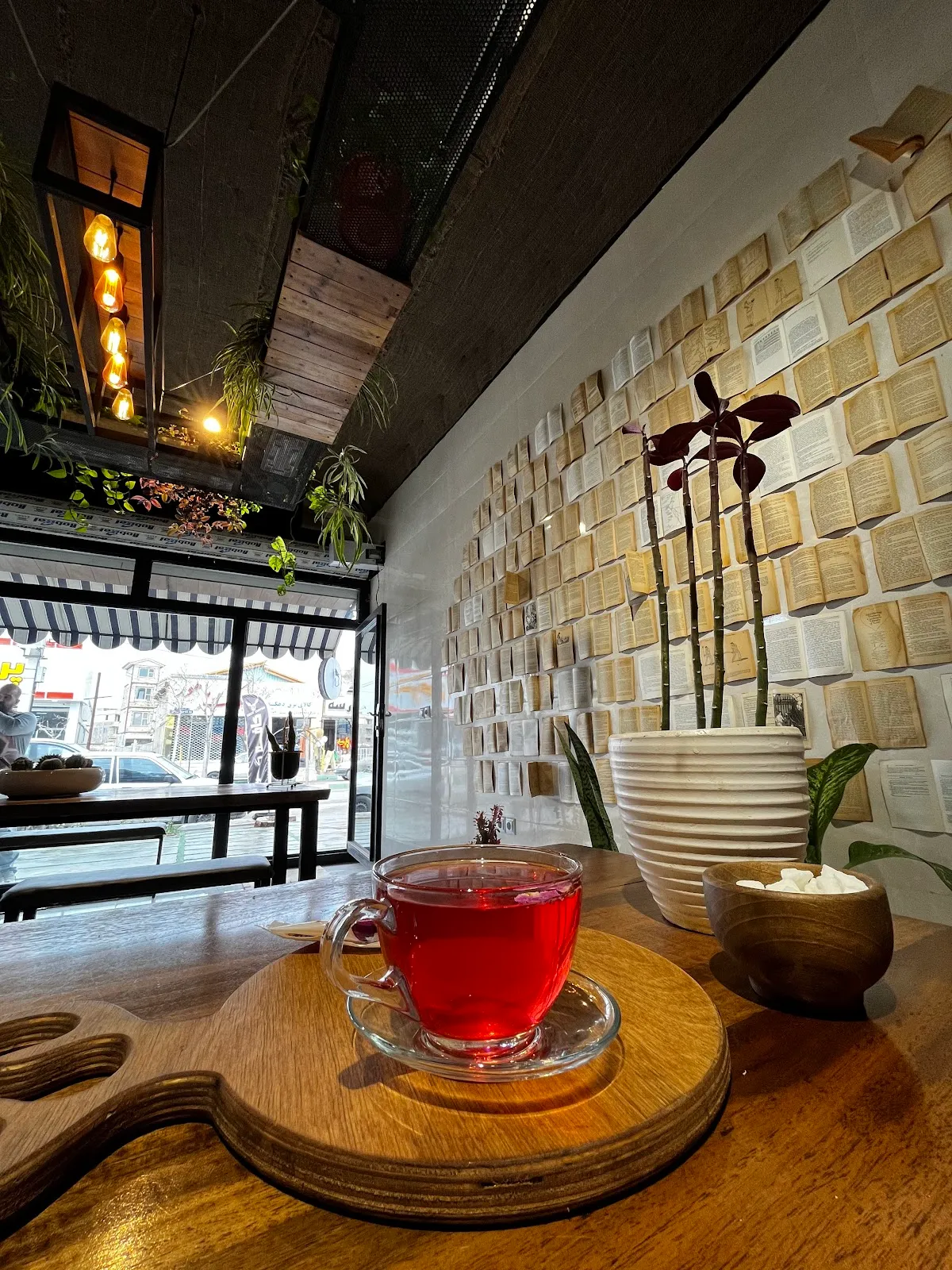 تصویر کافه گوزن چهارباغ