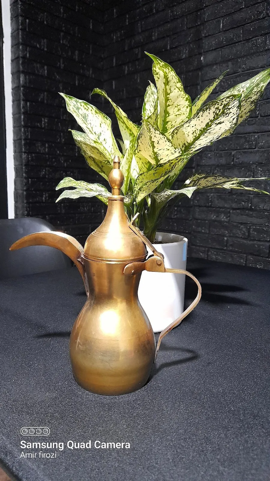 کافه کاریزما، تصویر ۳