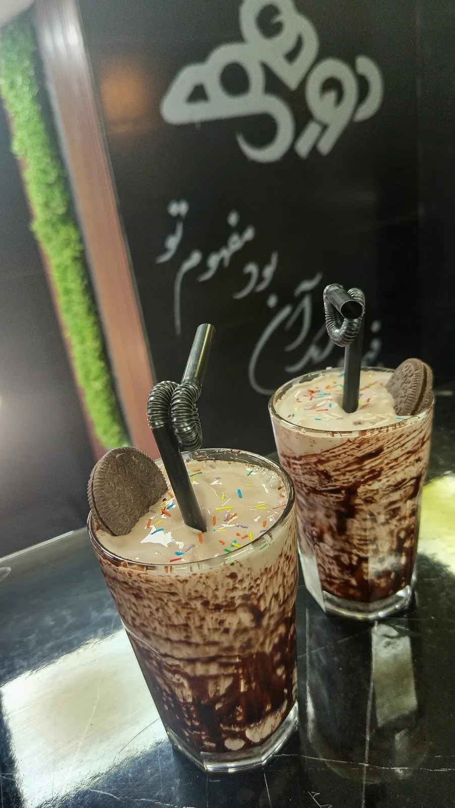 کافه دورهمی، تصویر ۳