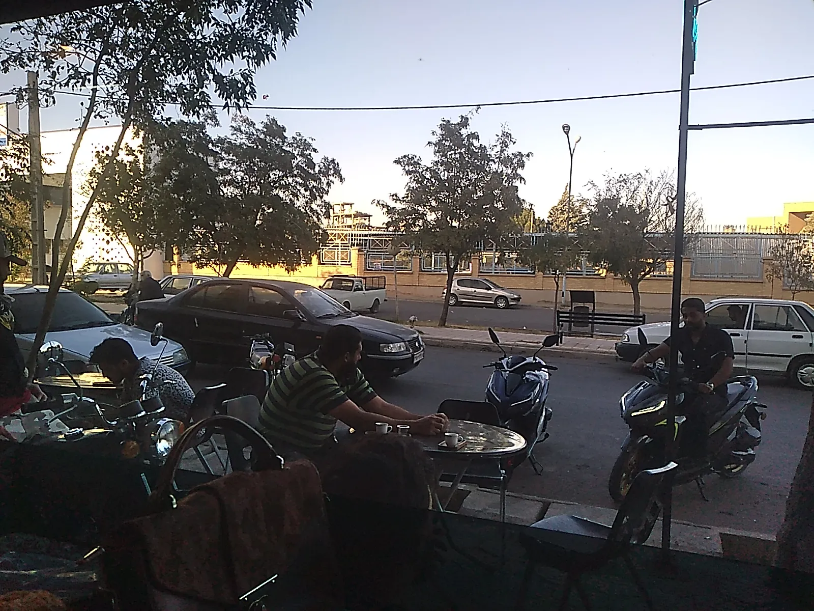 کافه چی، تصویر ۳