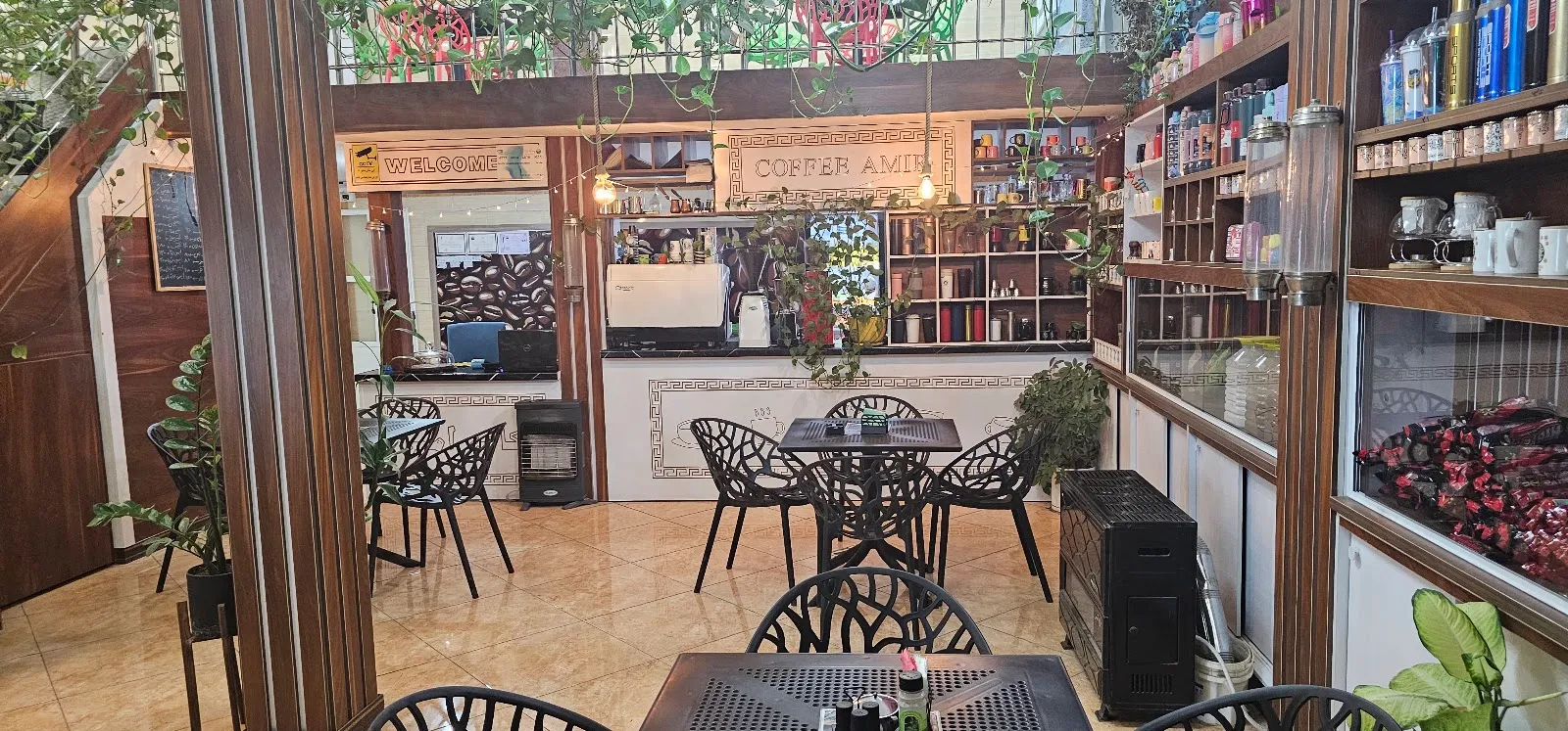 کافه امیر، تصویر ۳