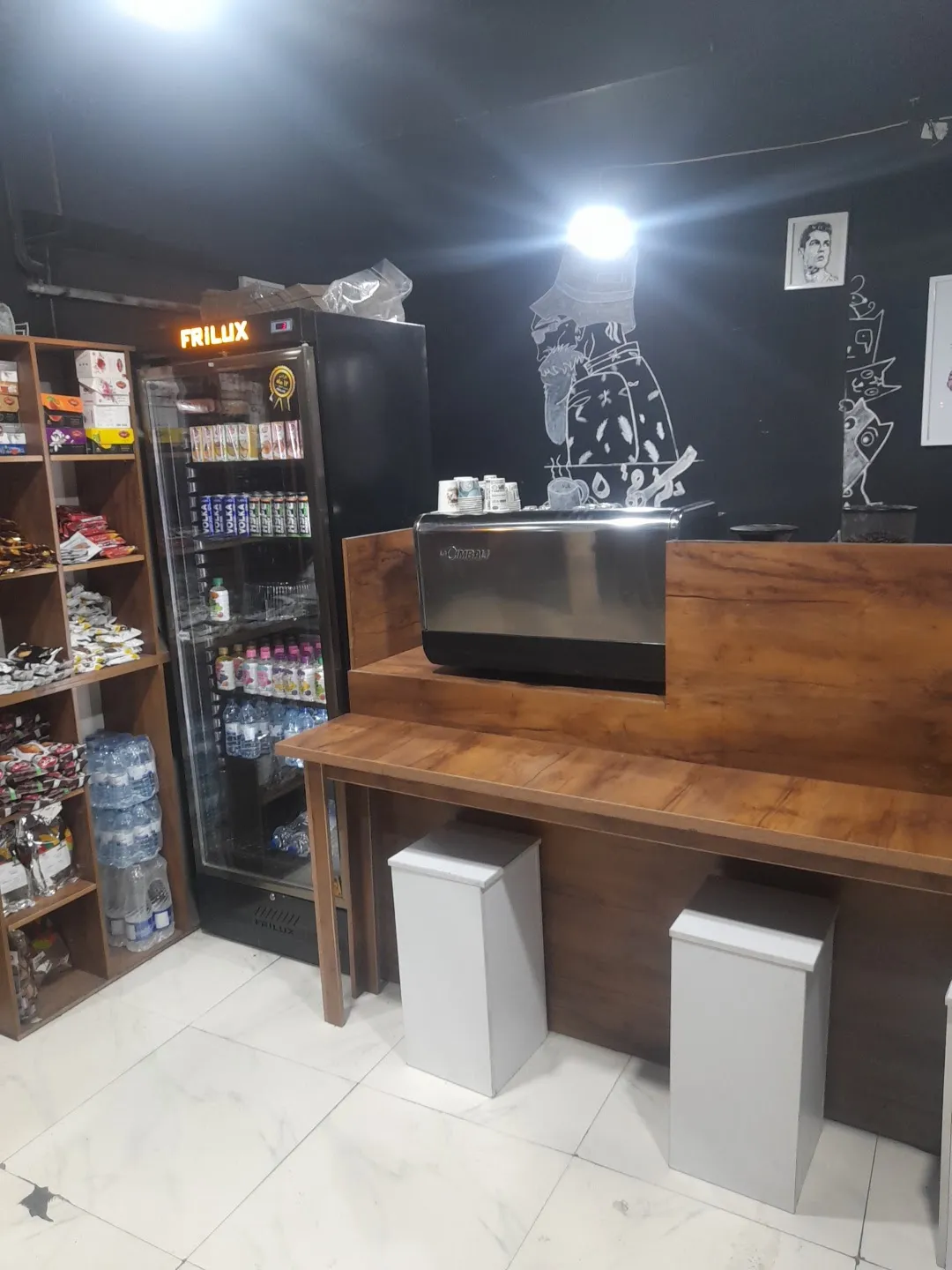 دکترقهوه، تصویر ۲