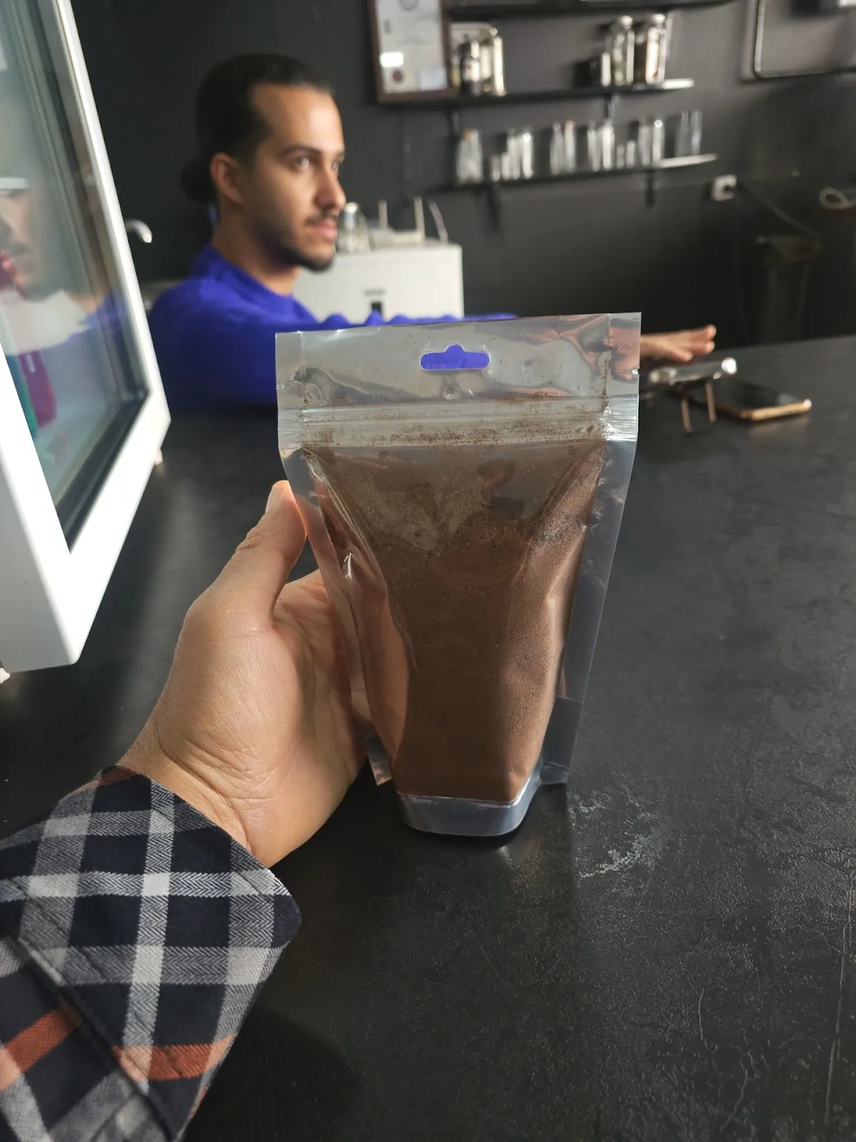 کافه ریبار، تصویر ۵