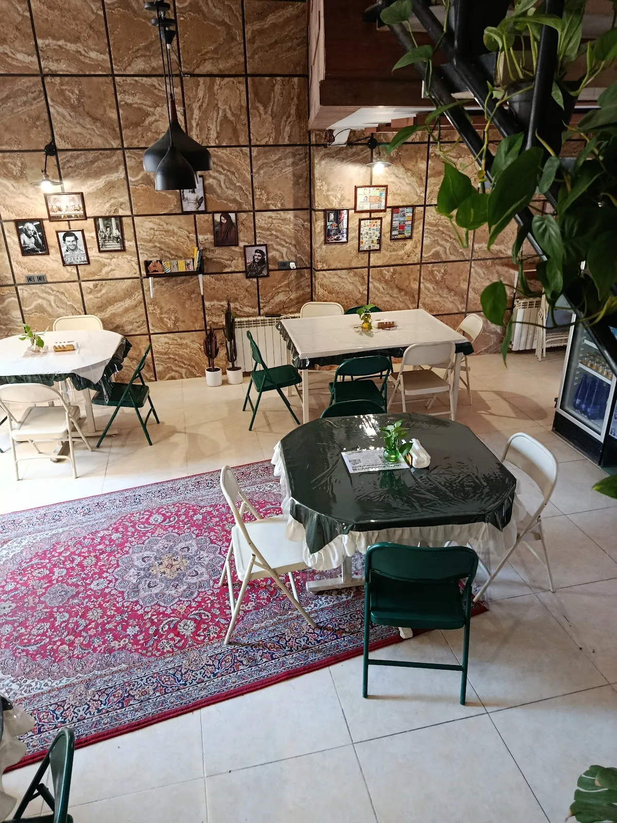 تصویر کافه قنادی پورقناد قزوین