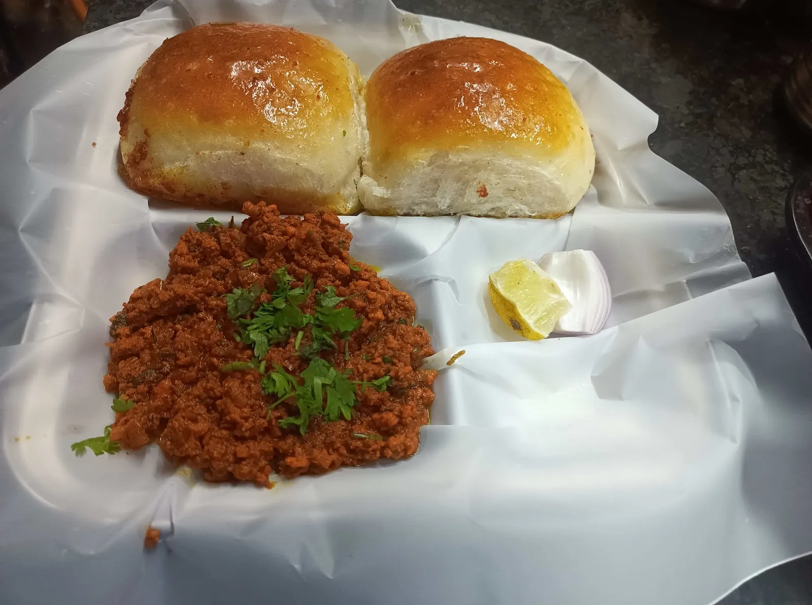 کافه کورنر، تصویر ۲