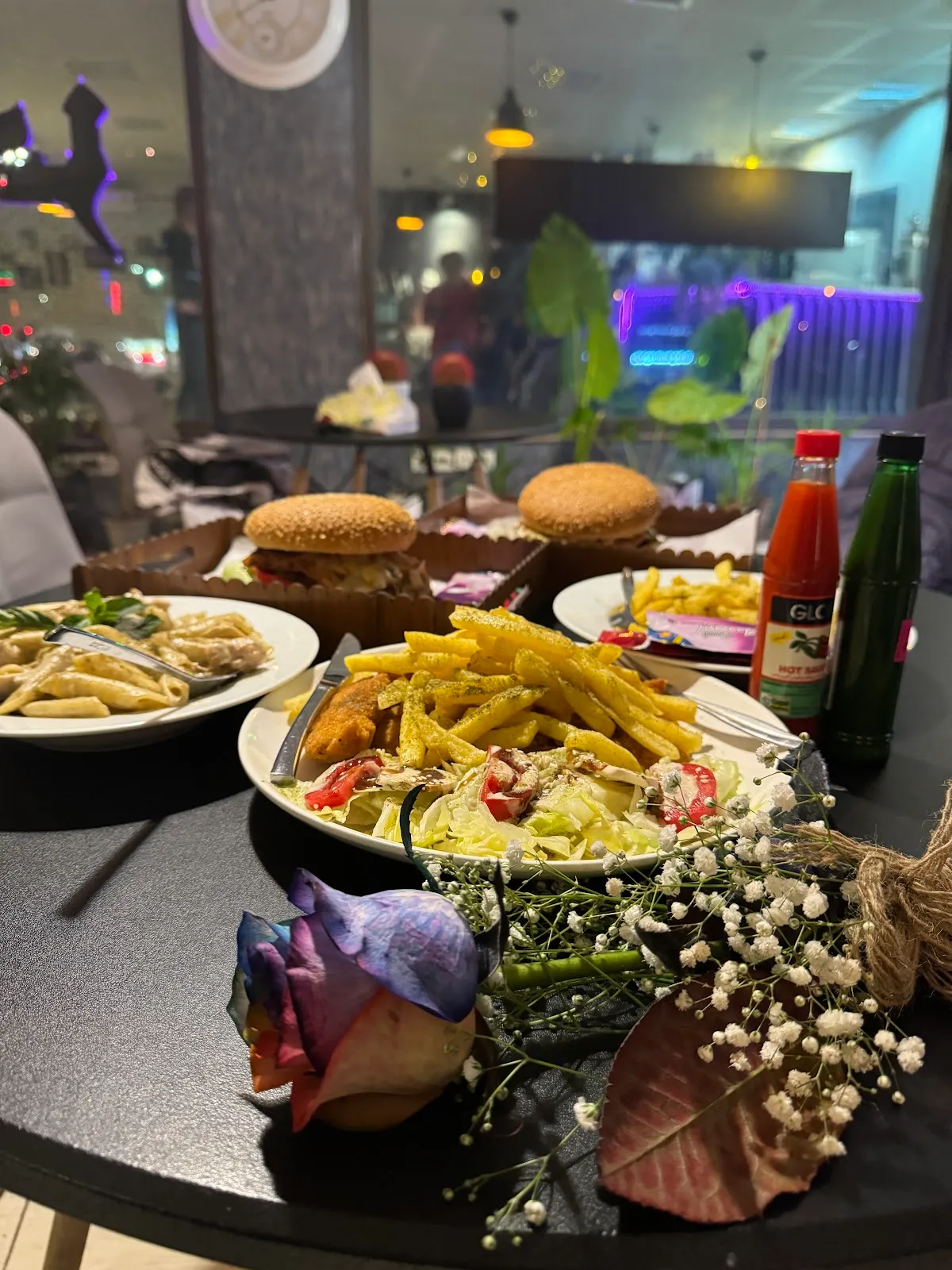 تصویر کافه فرندز قزوین