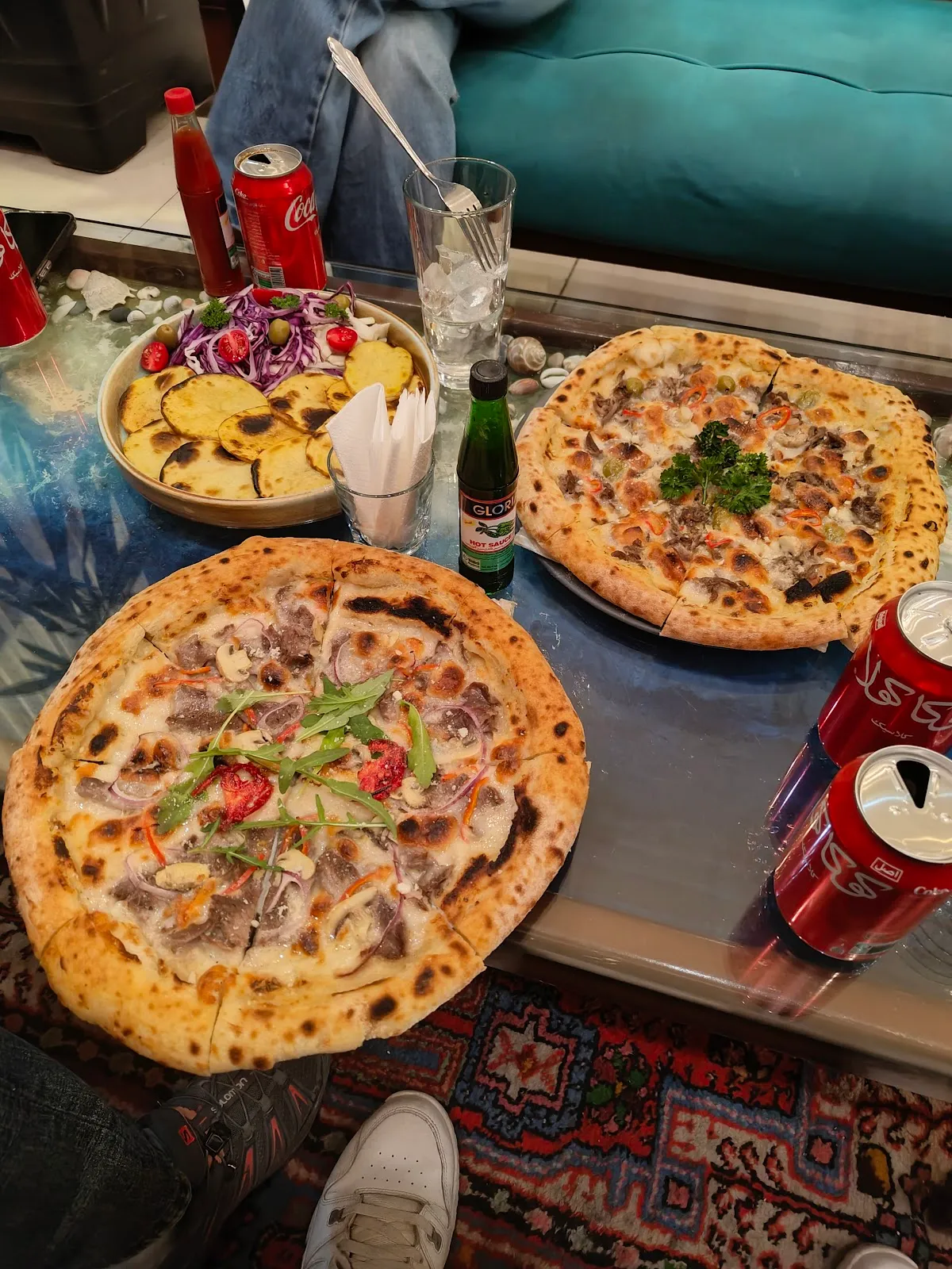 کافه سپینود، تصویر ۲