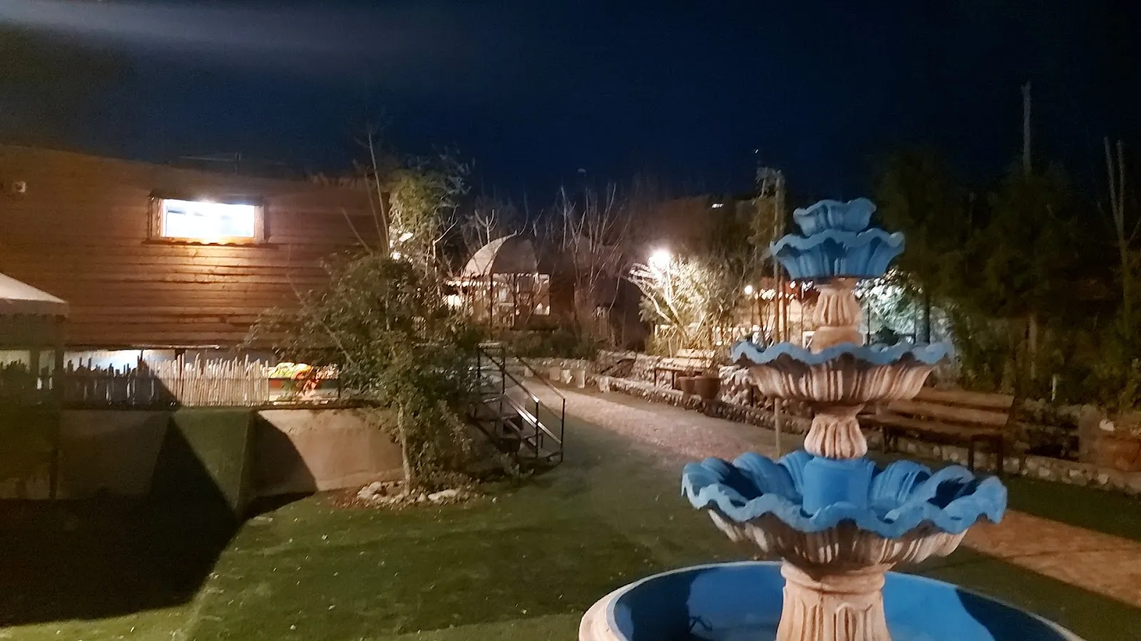 کافه رستوران وندار، تصویر ۴