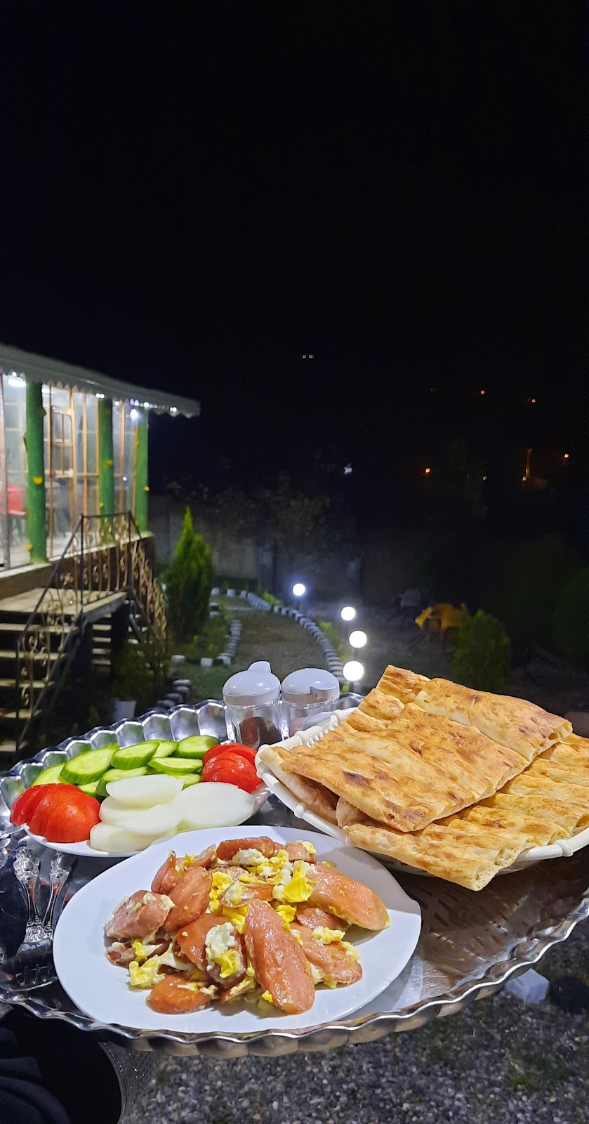 کافه الماس چلک، تصویر ۴