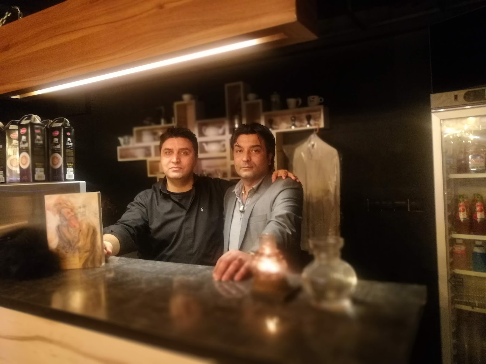 کافی شاپ نوستالژی، تصویر ۶