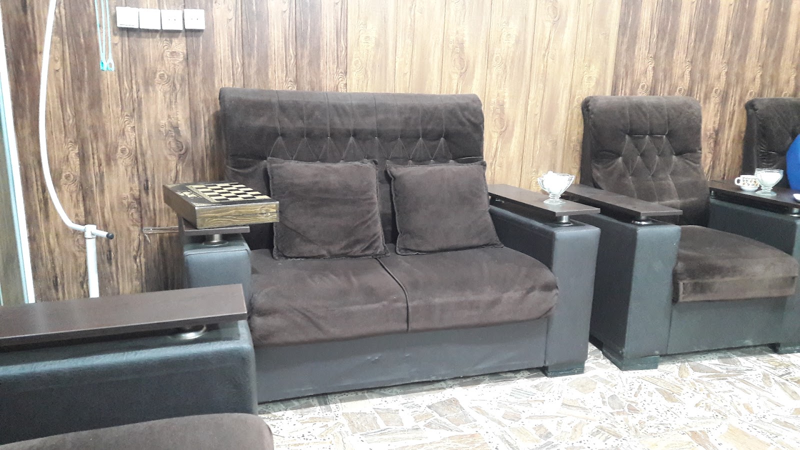 کافه کبابی هامون، تصویر ۲