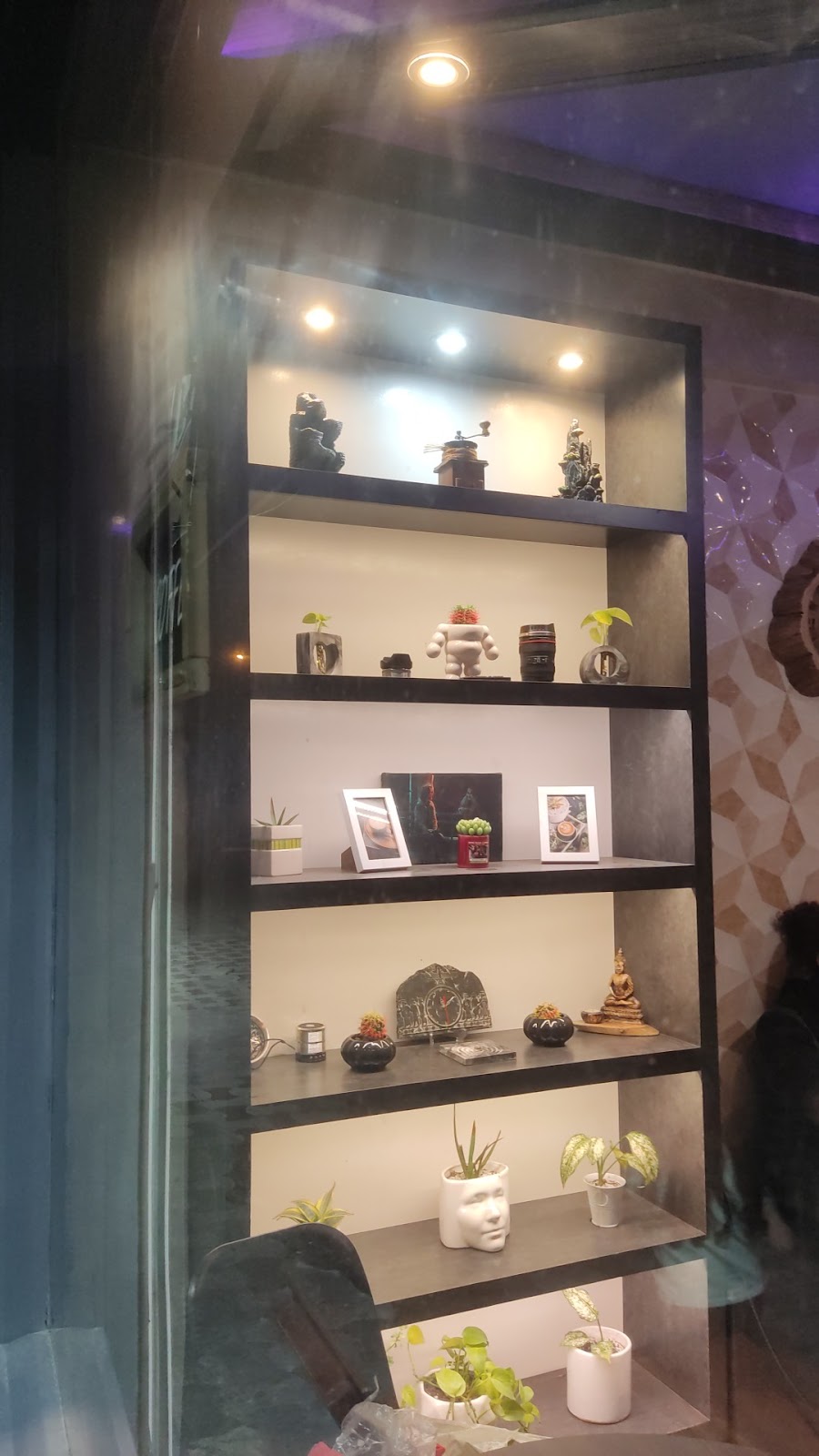 کافه گالری برنا، تصویر ۳