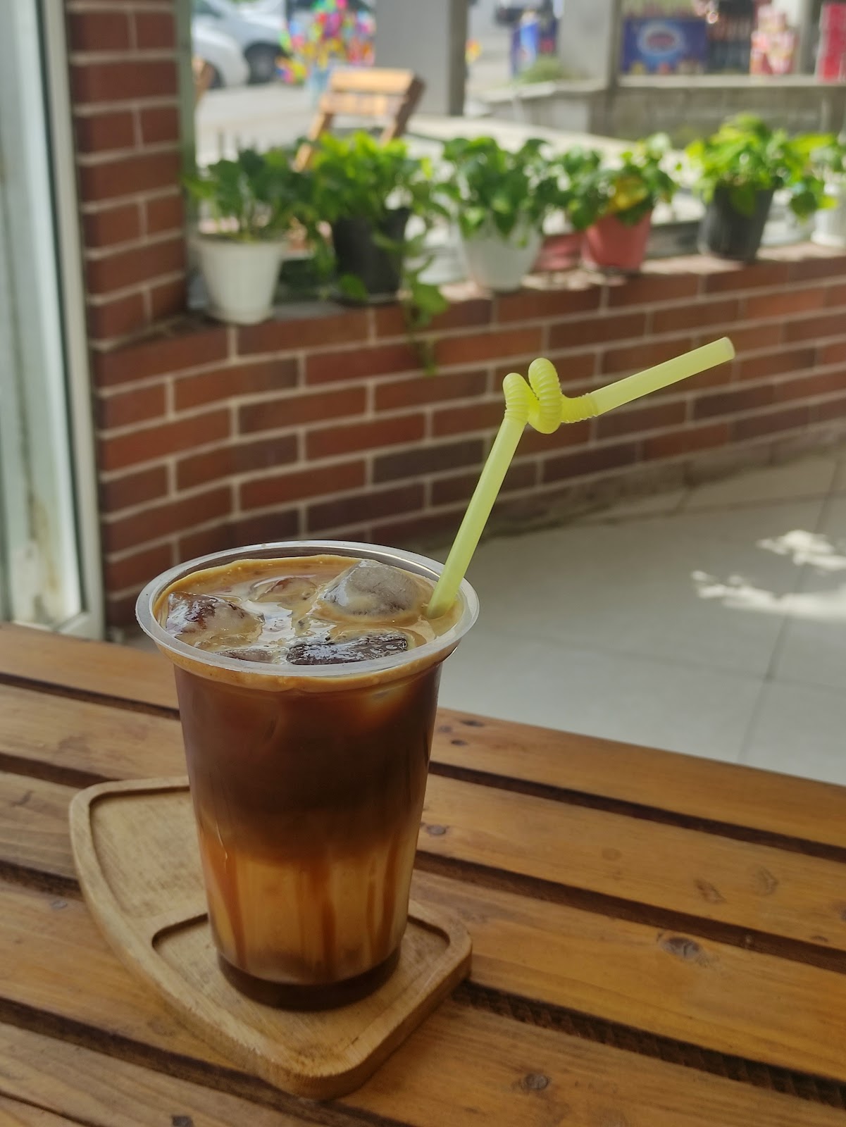 کافه نمونه، تصویر ۷