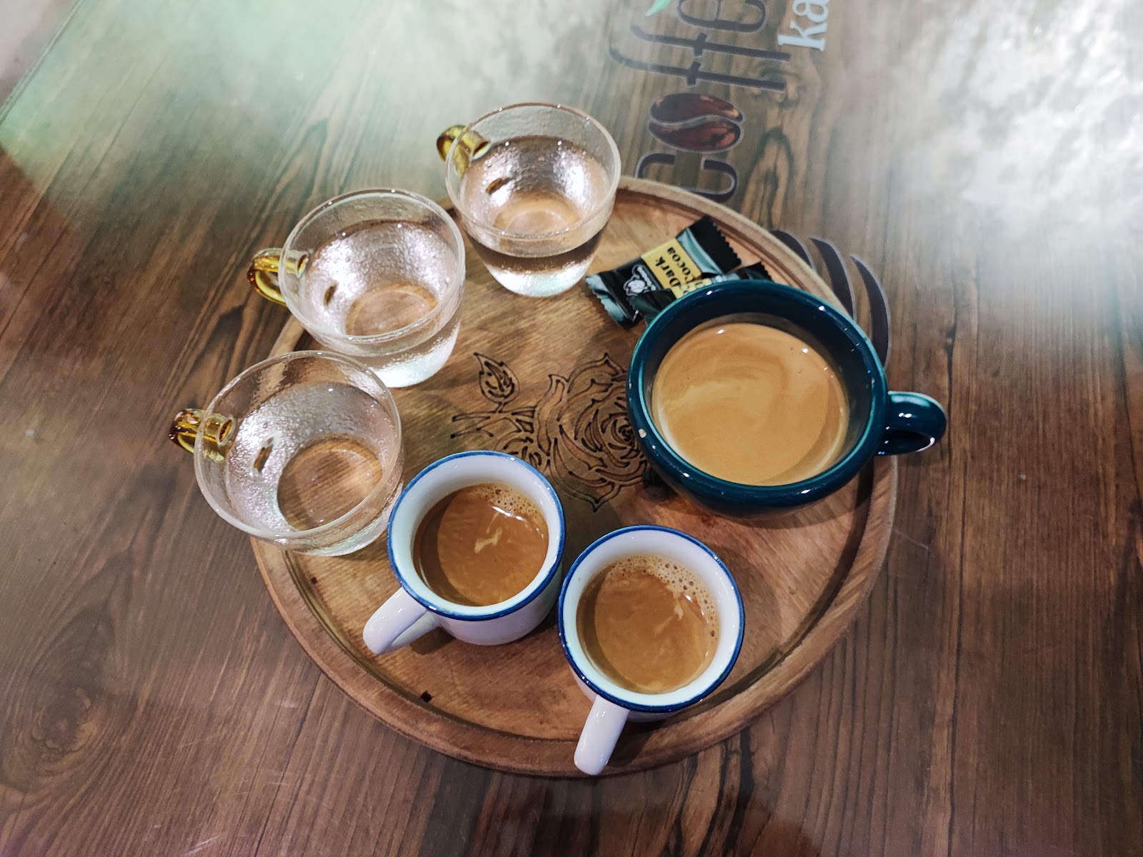 کافه کبیر، تصویر ۲