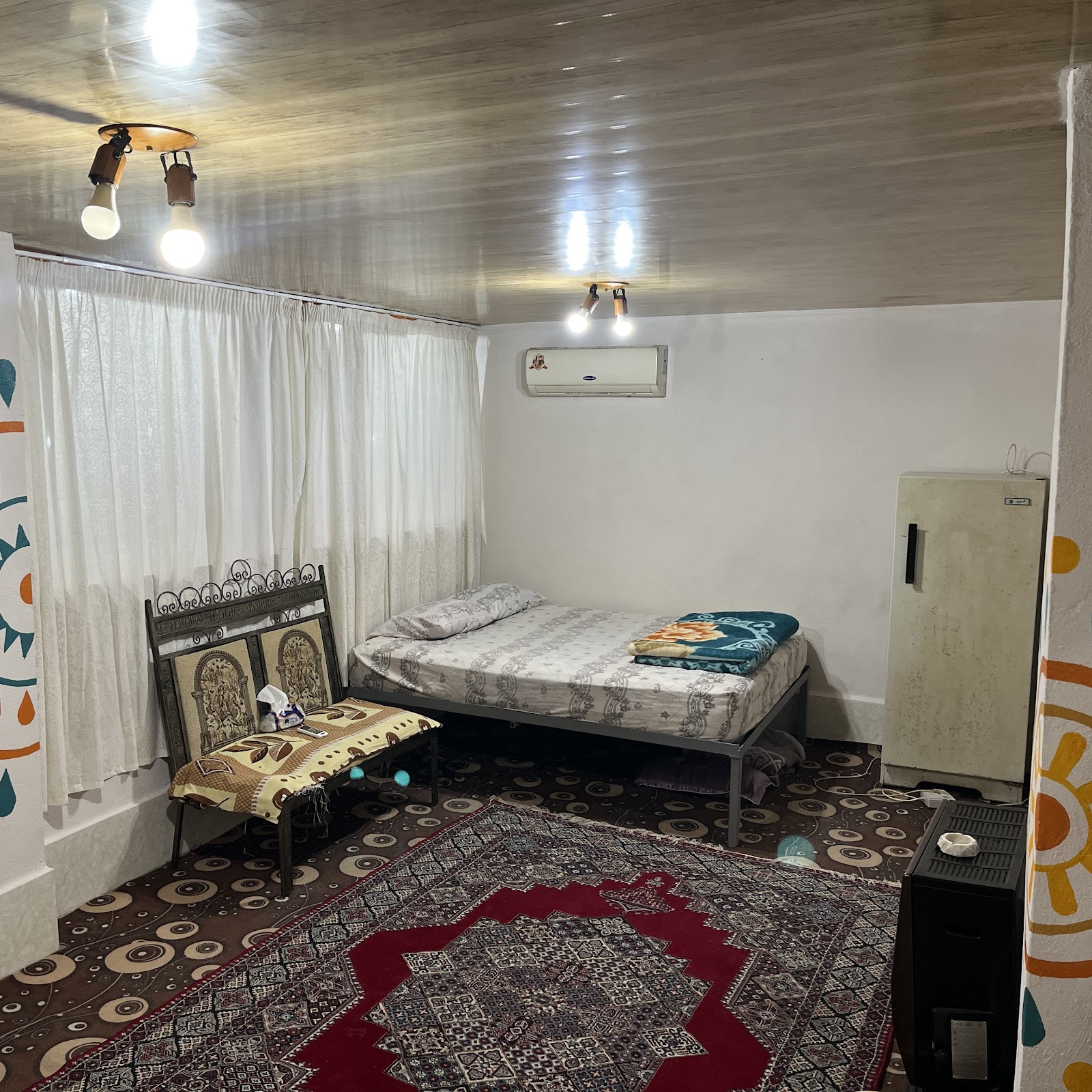 کافه امید، تصویر ۳
