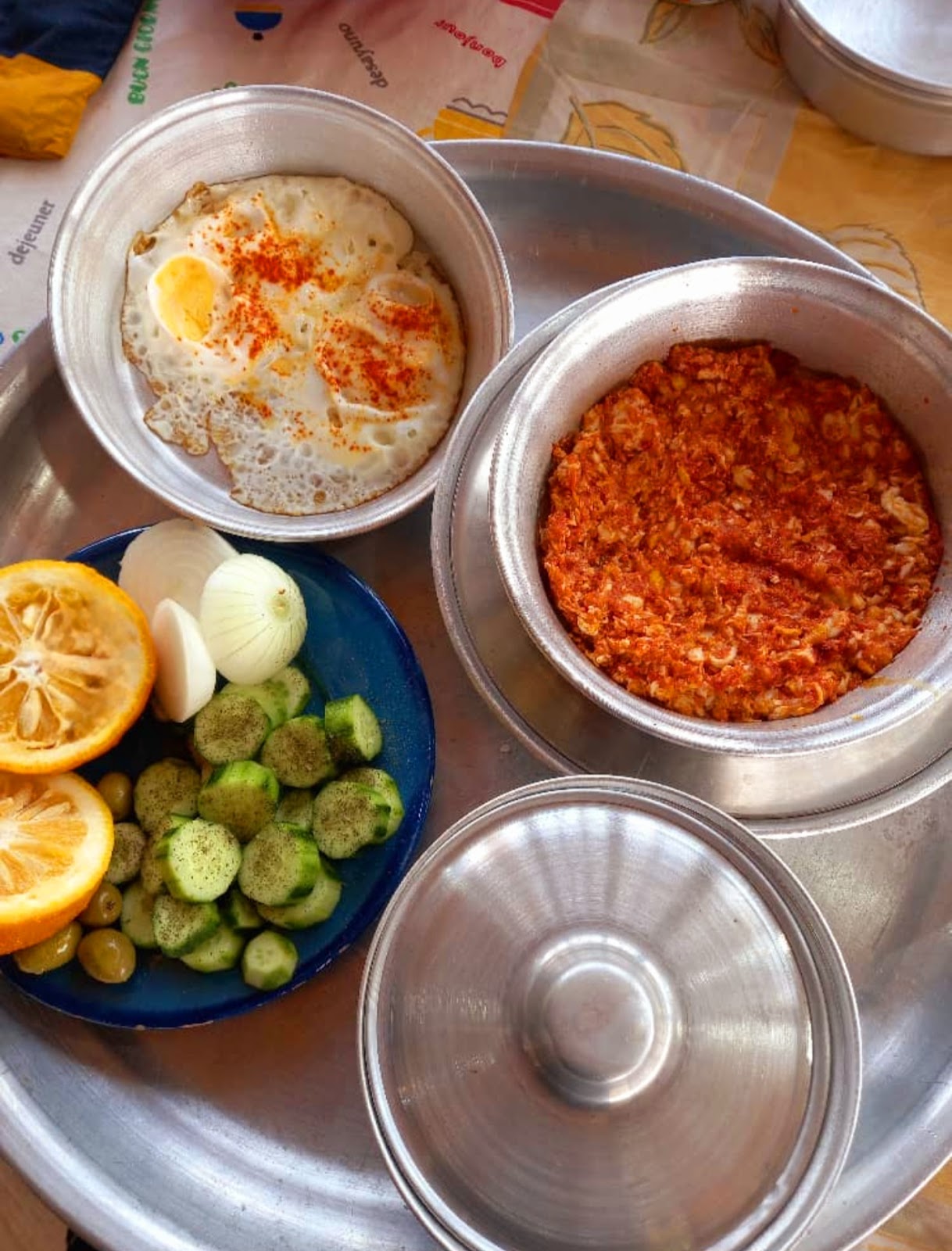 کافه بومیت، تصویر ۲