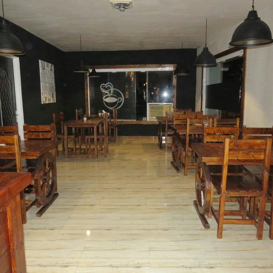 کافه رشت 46، تصویر ۵