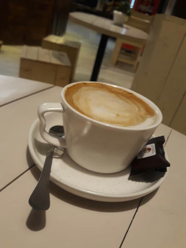 کافه رشت 46، تصویر ۶