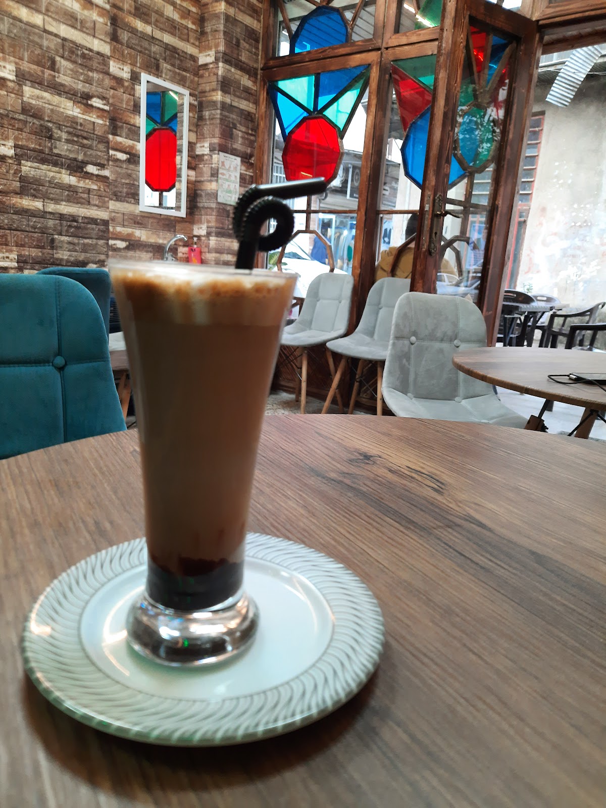 کافه ارامش، تصویر ۵