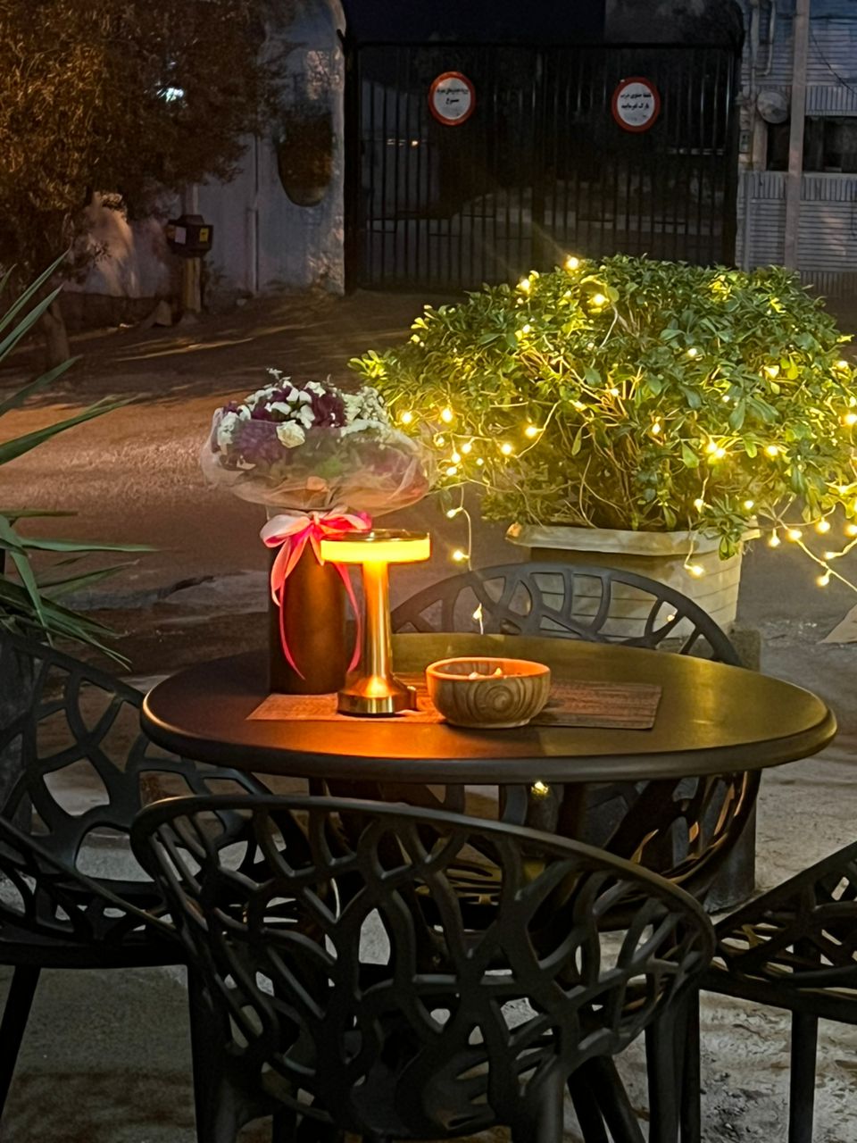 کافه گیلدا، تصویر ۴