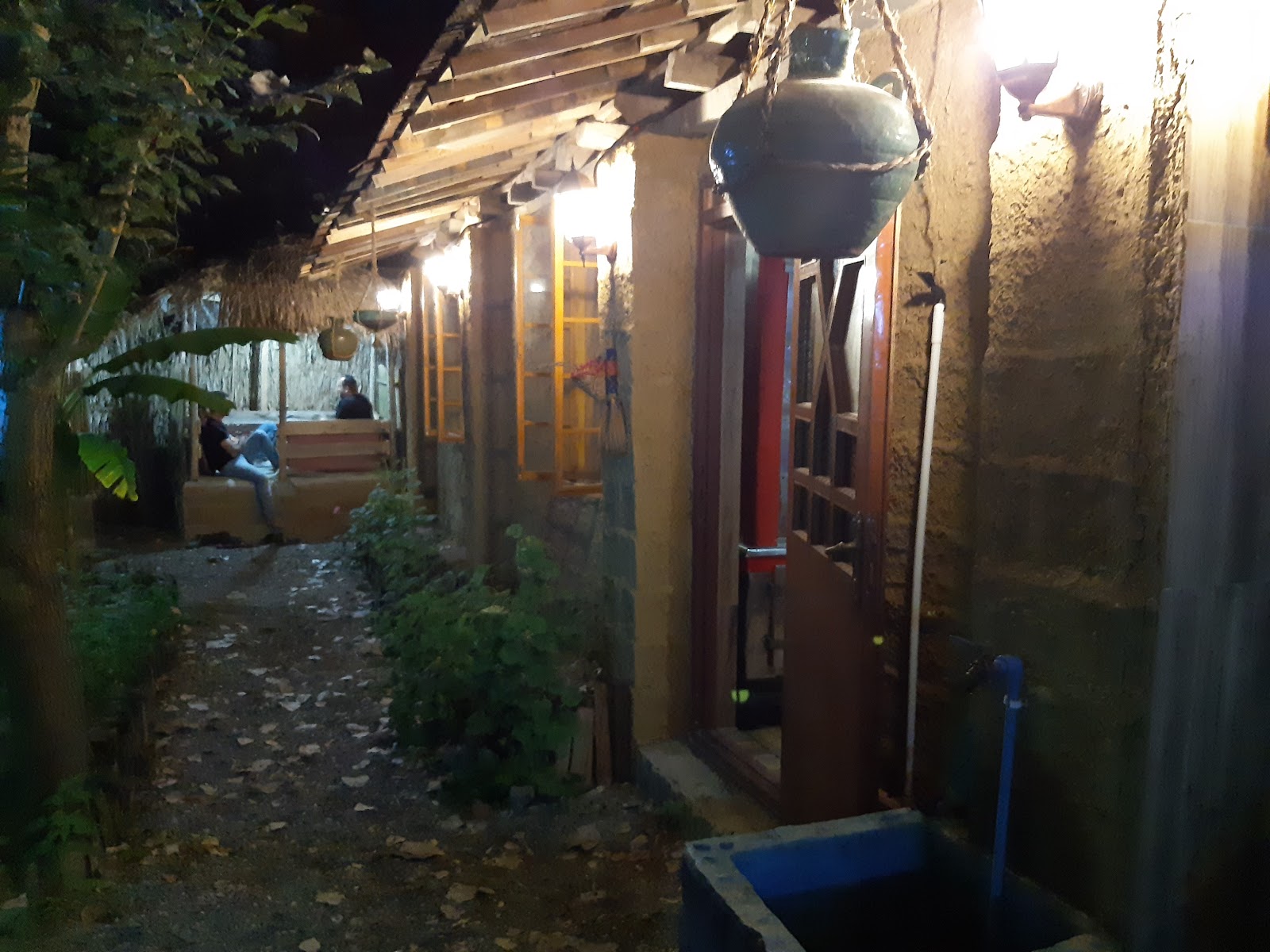 کافه سوتکا، تصویر ۶