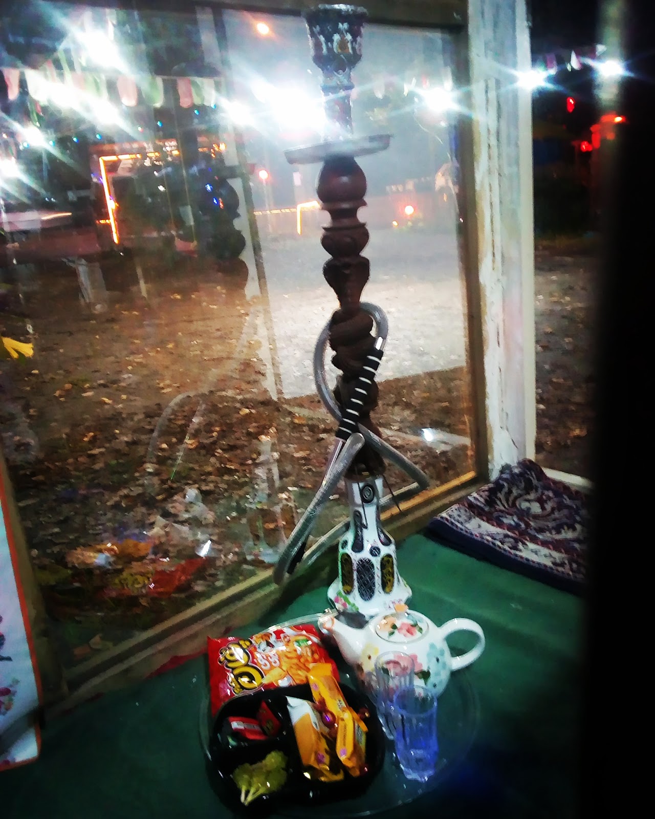 کافه گروس، تصویر ۸
