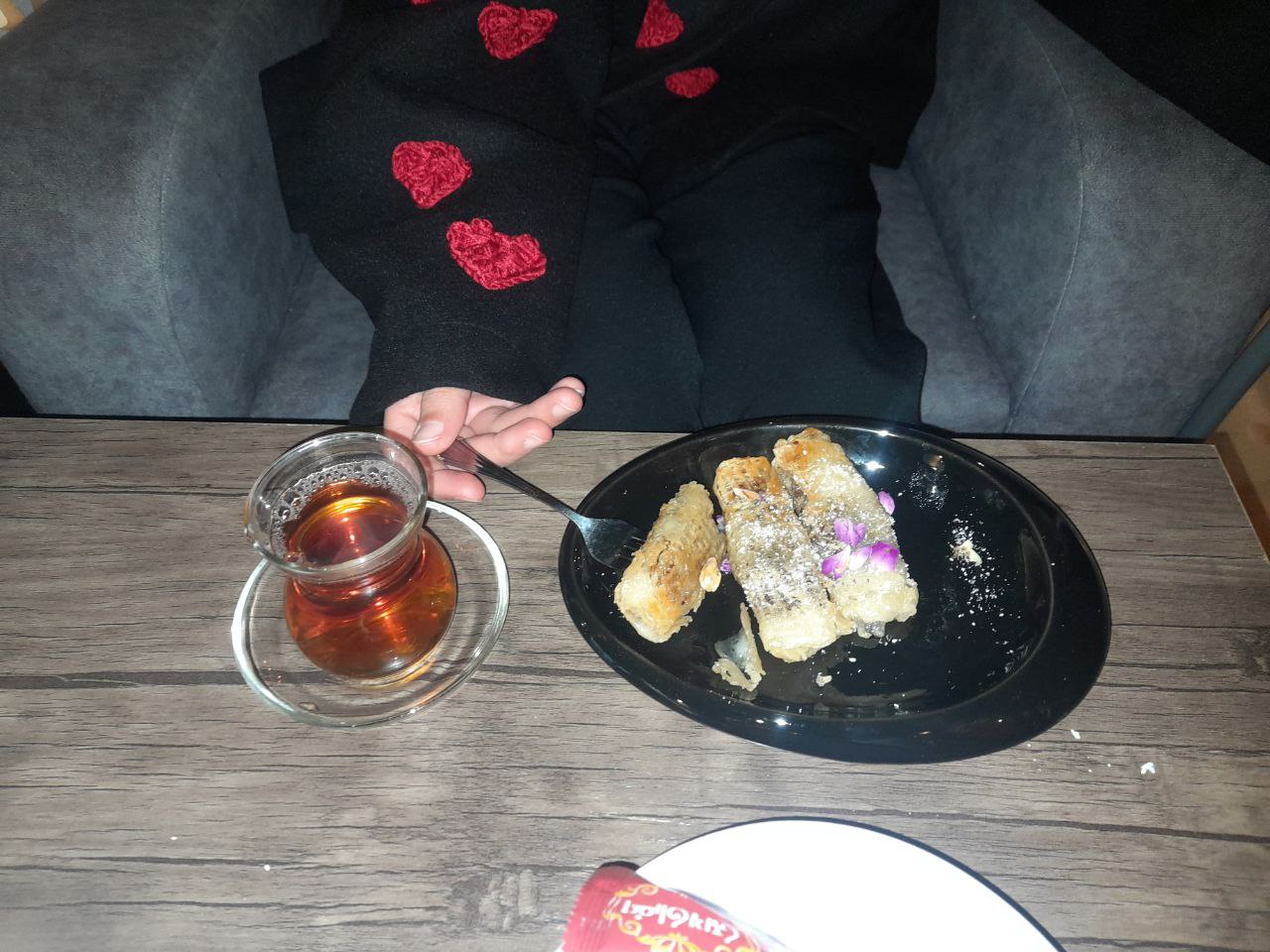 کافه فست فود پتوس، تصویر ۳