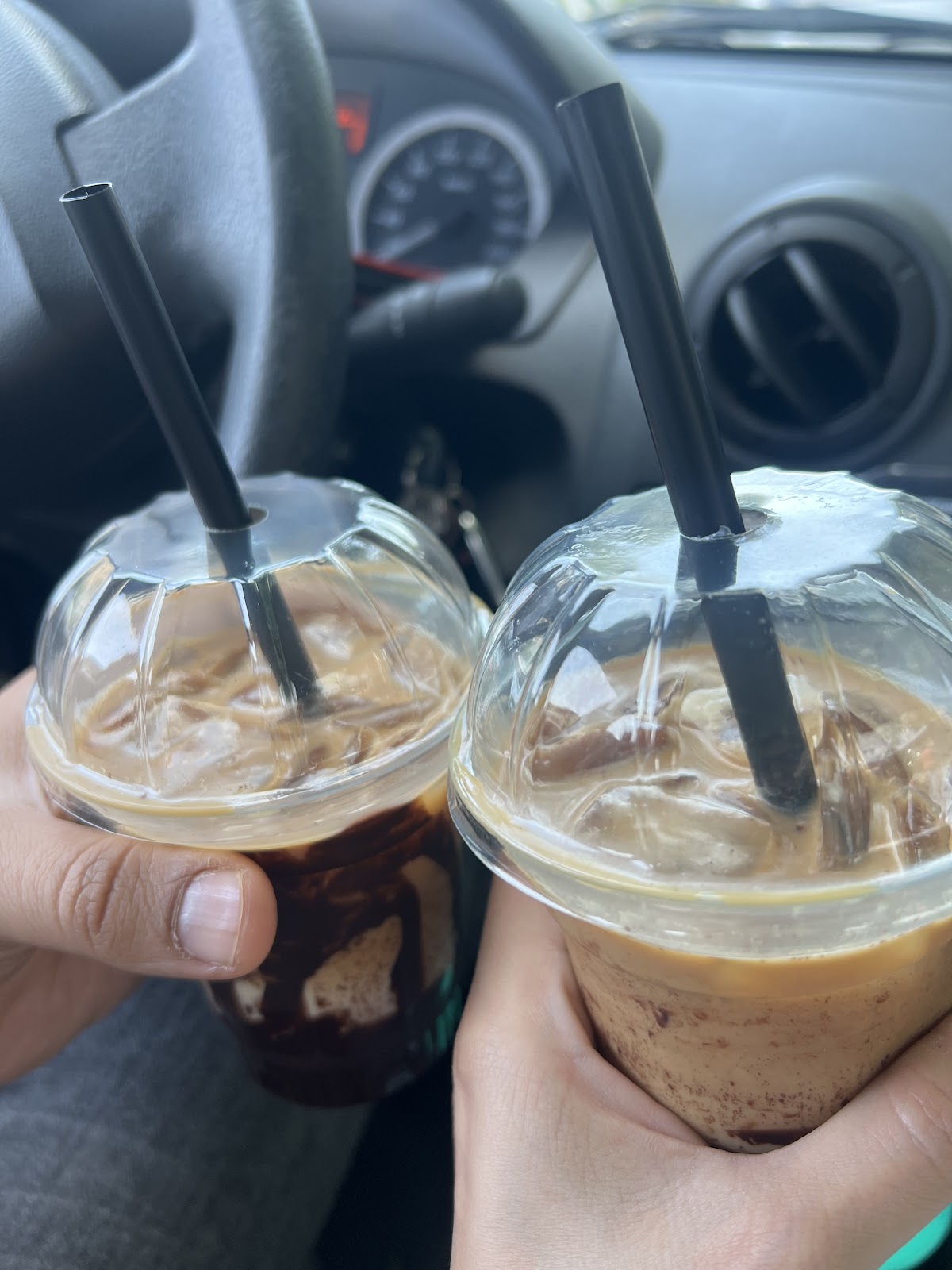 قهوه چارلی، تصویر ۷