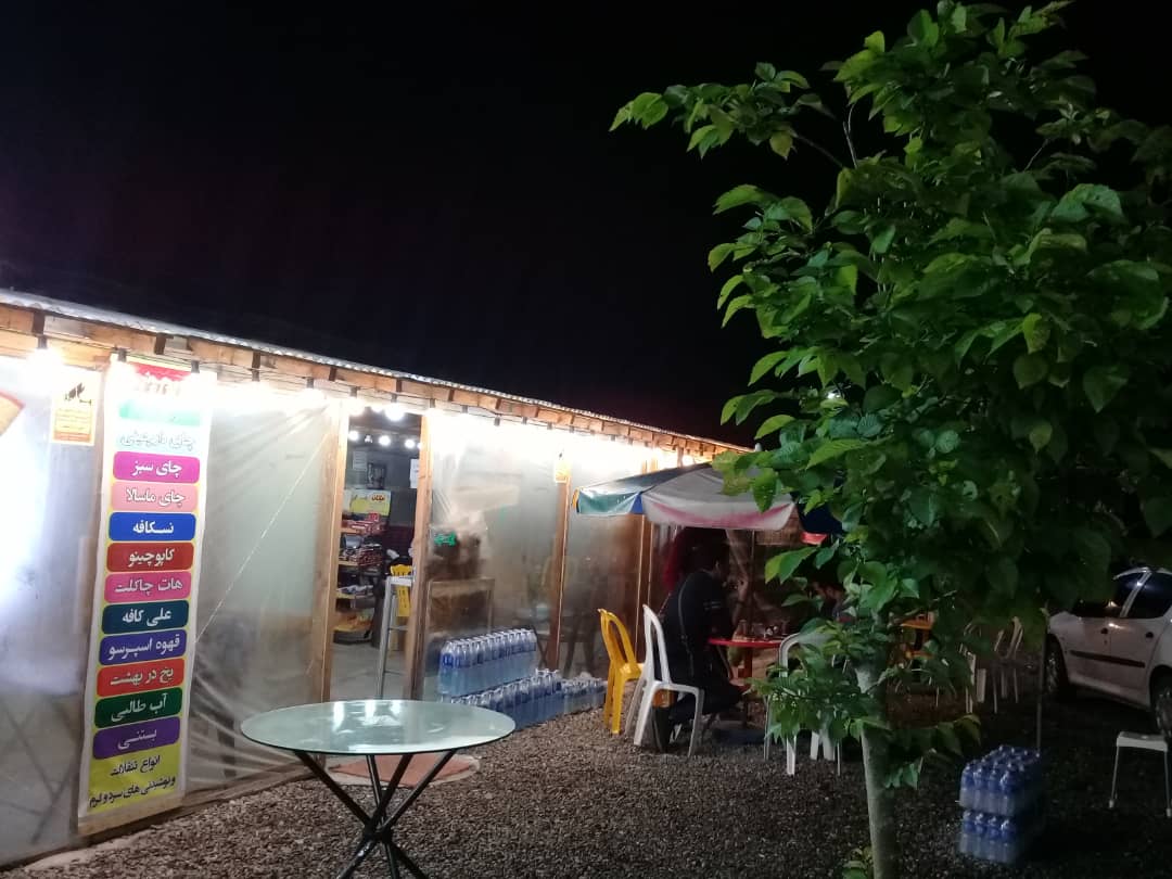 کافه شب‌نشین، تصویر ۳