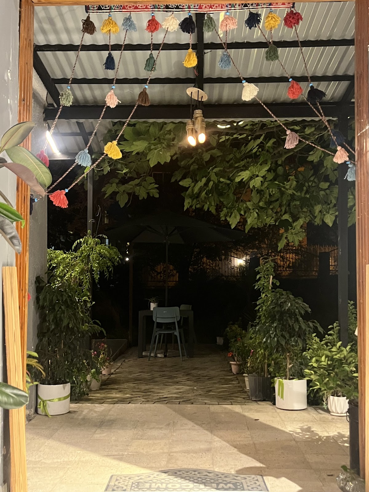 کافه هوختیف، تصویر ۲