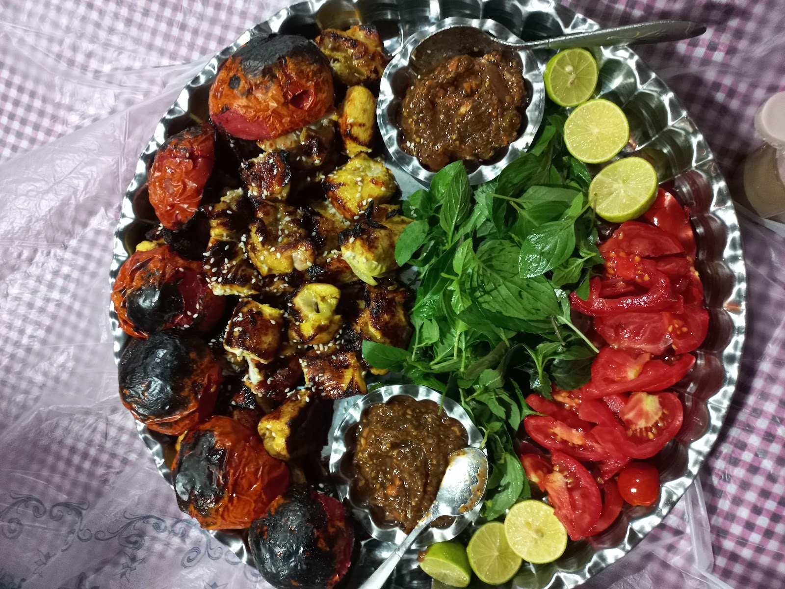 کافه میشین، تصویر ۲