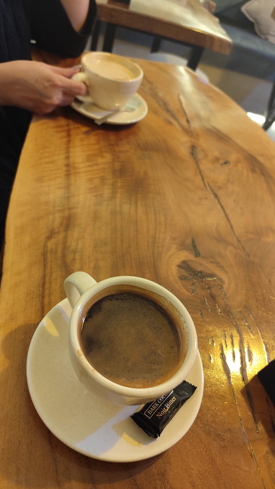 کافه بلوم، تصویر ۸