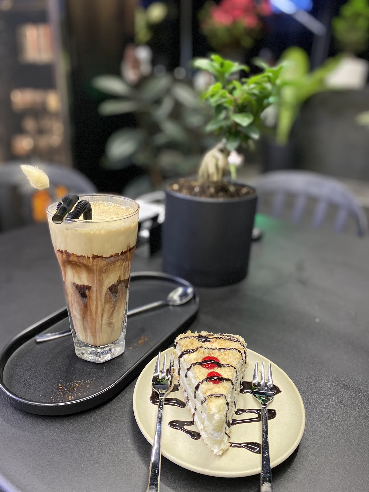 کافه آروما، تصویر ۷