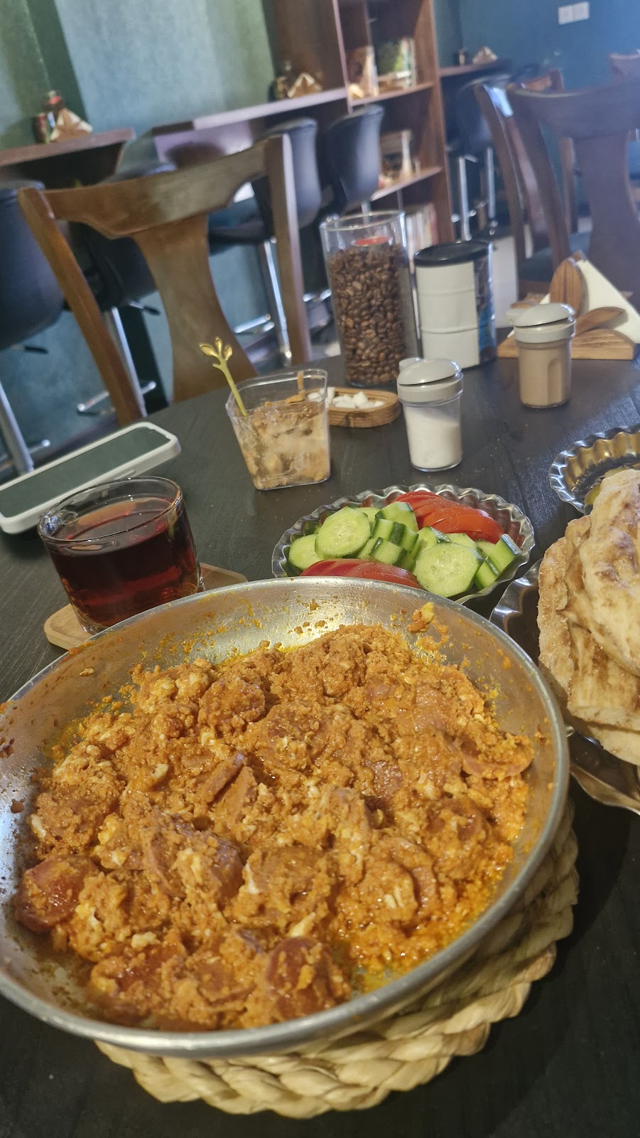 کافه نبات ماسال، تصویر ۲