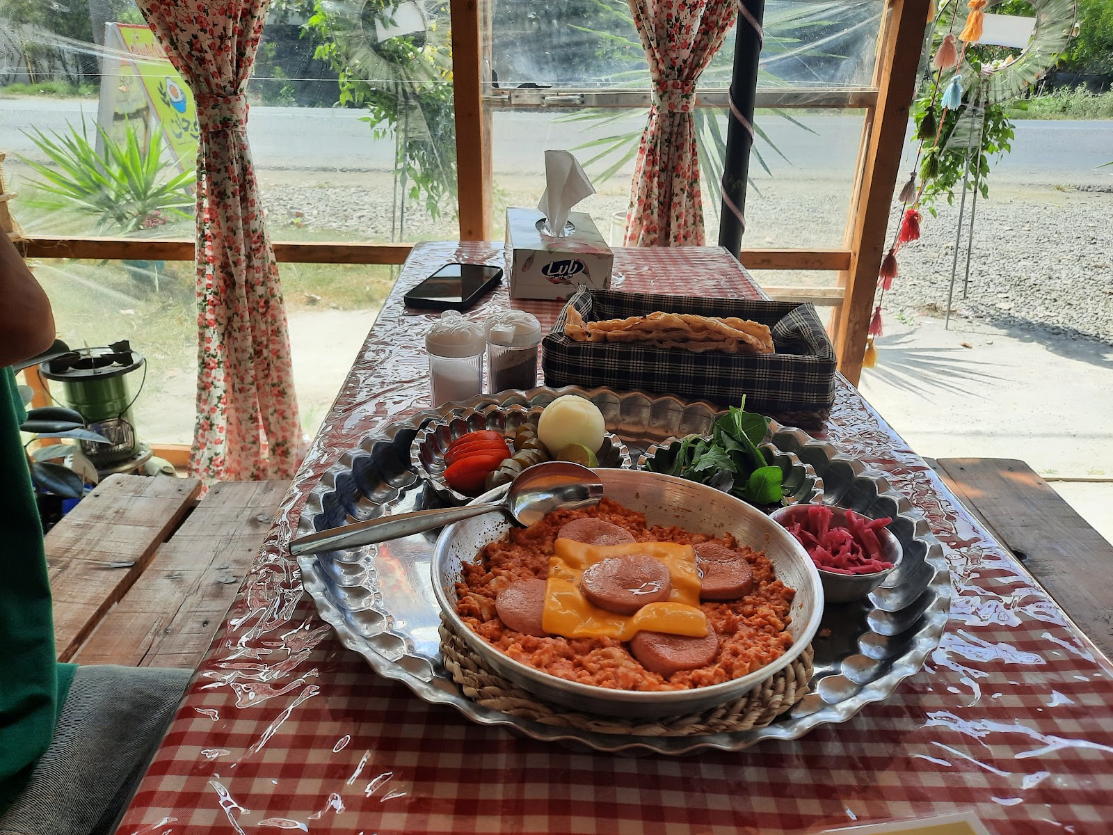 کافه می جان، تصویر ۳