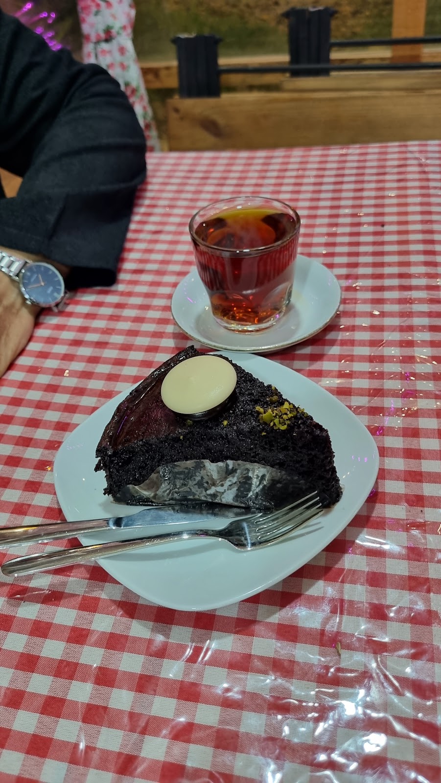 کافه می جان، تصویر ۴