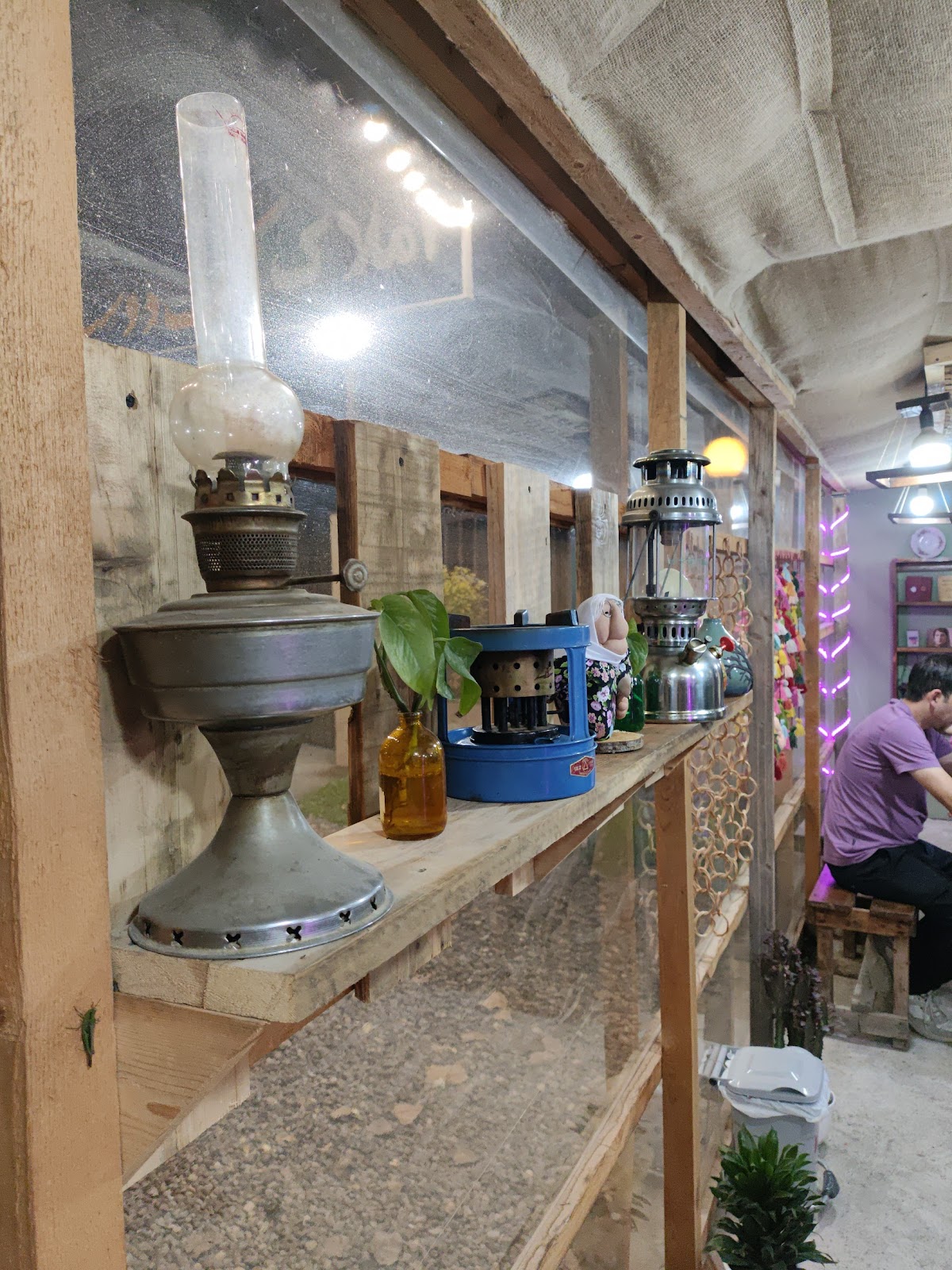 کافه می جان، تصویر ۵