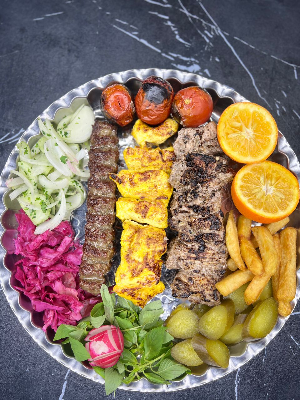 کافه رستوران علیرضا، تصویر ۳