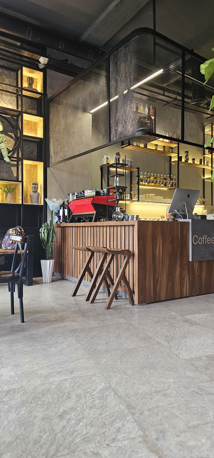 کافه میلر | Cafe Miller، تصویر ۲
