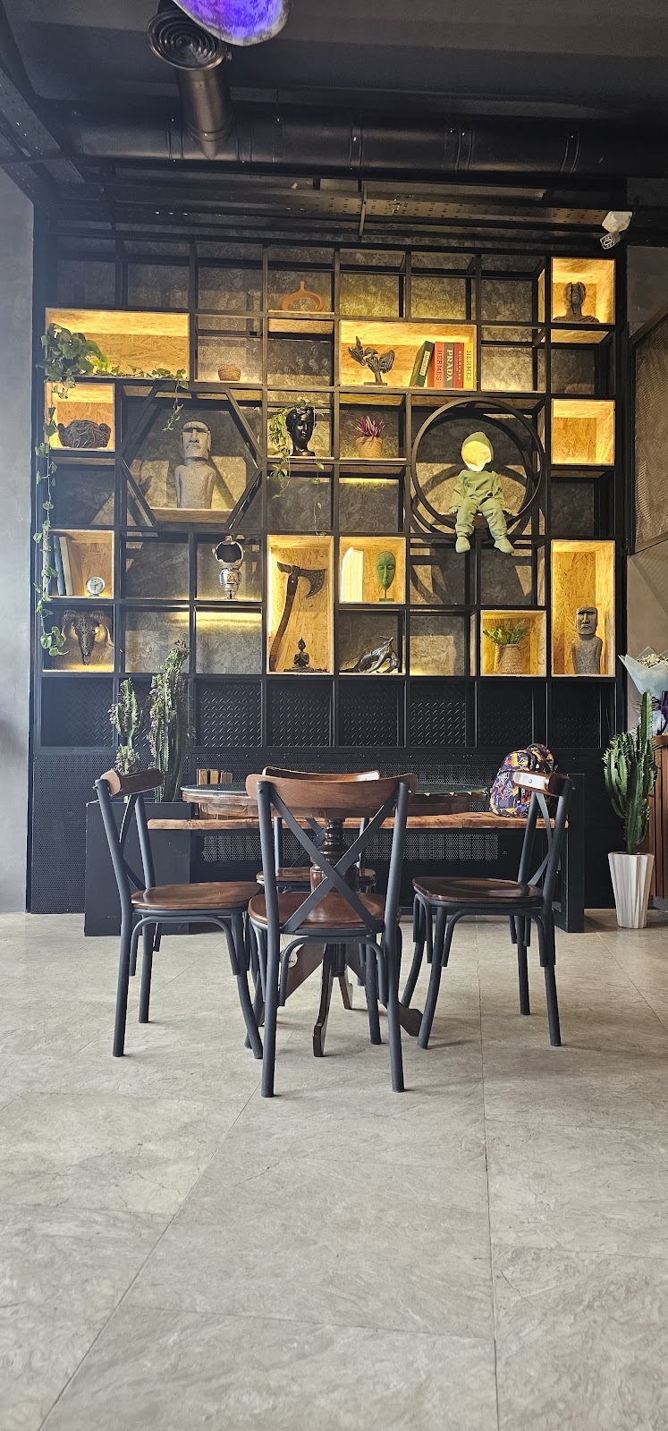 کافه میلر | Cafe Miller، تصویر ۴