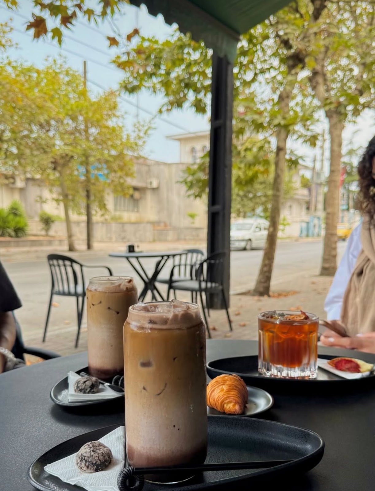 چی‌لای کافه، تصویر ۶