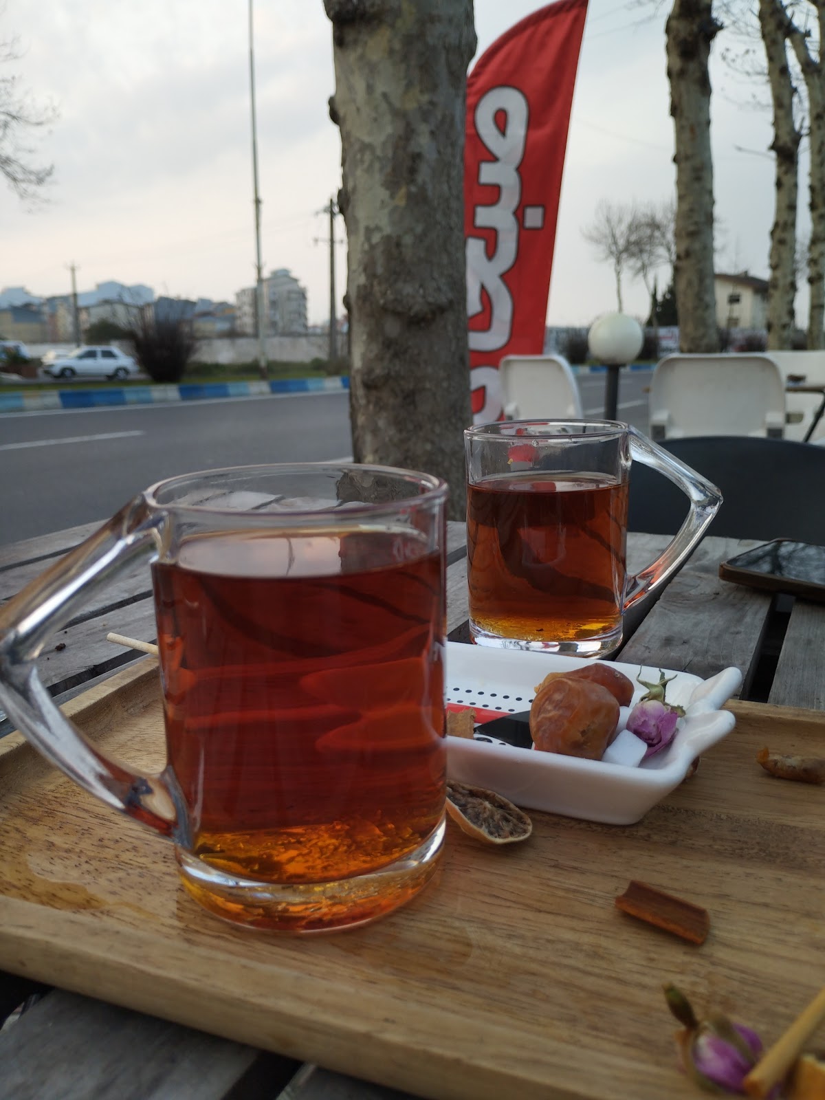 کافه قو، تصویر ۷