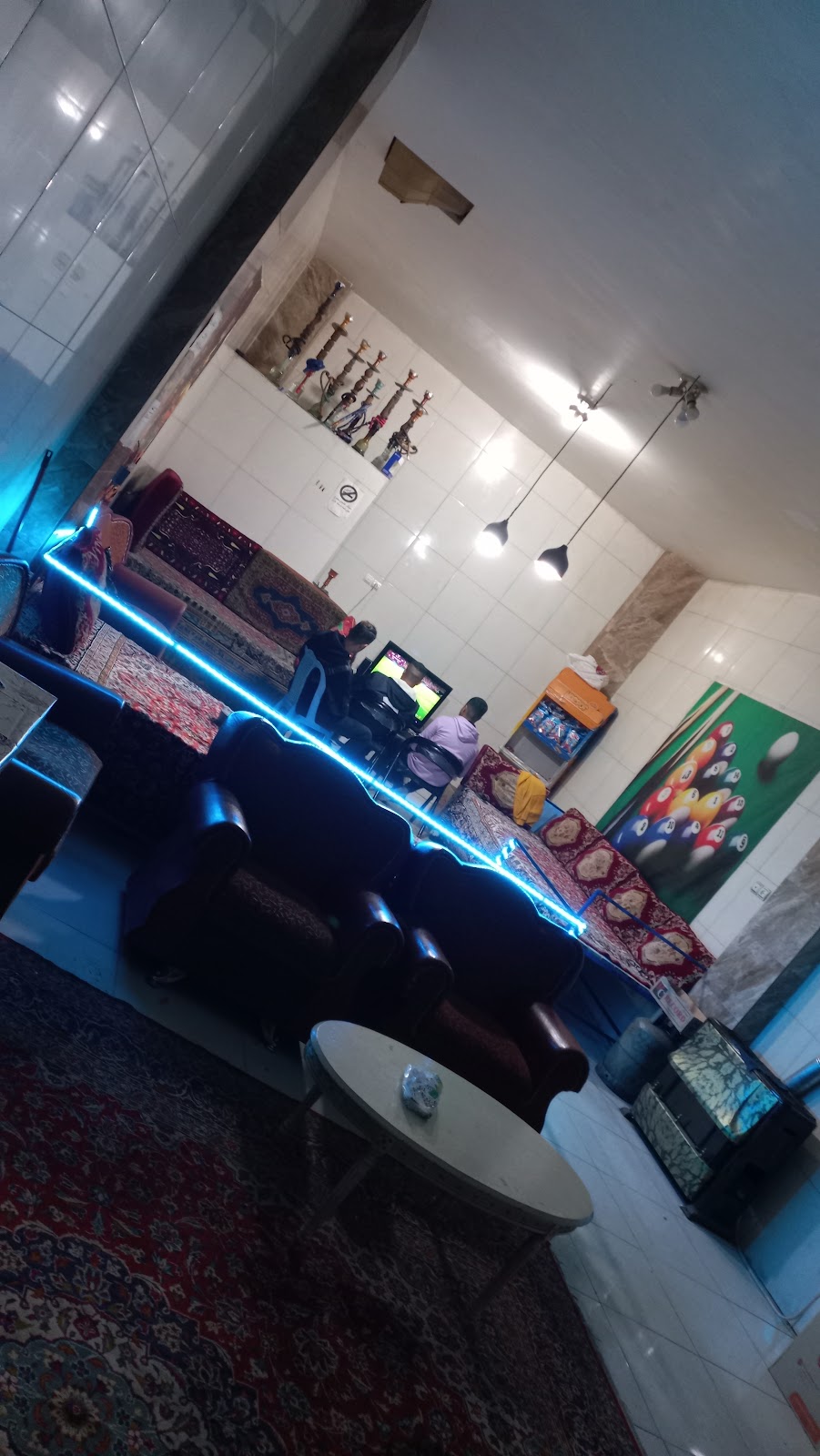 کافه کلوپ خان، تصویر ۲