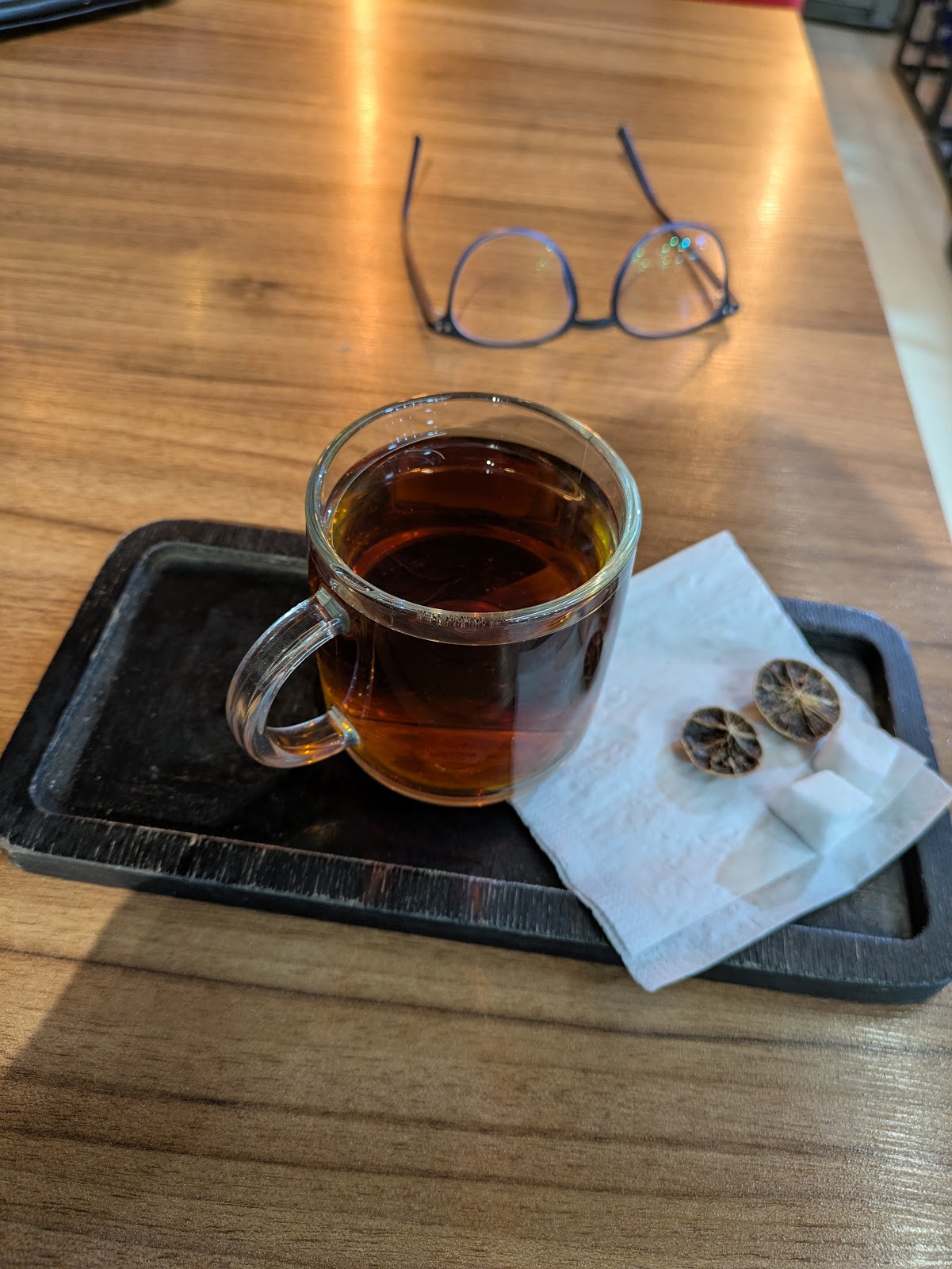 کافه لیو، تصویر ۷