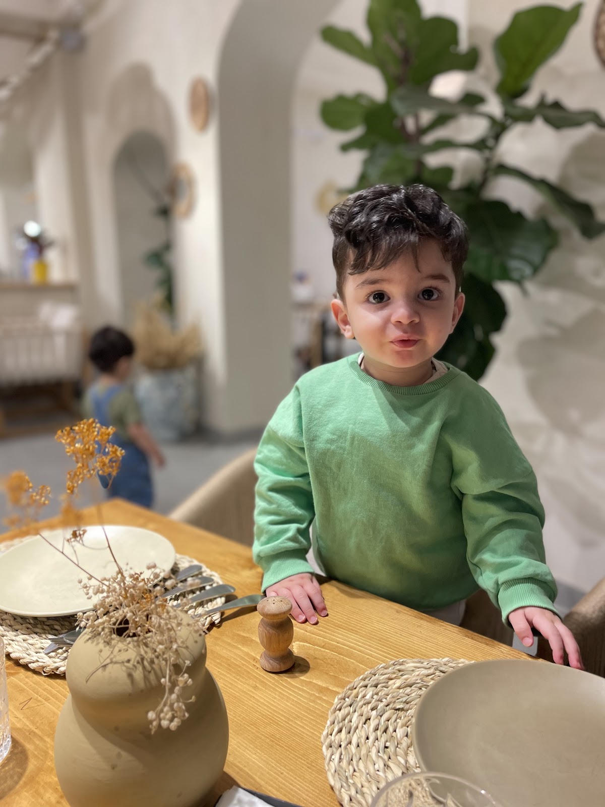کافه ویو، تصویر ۷
