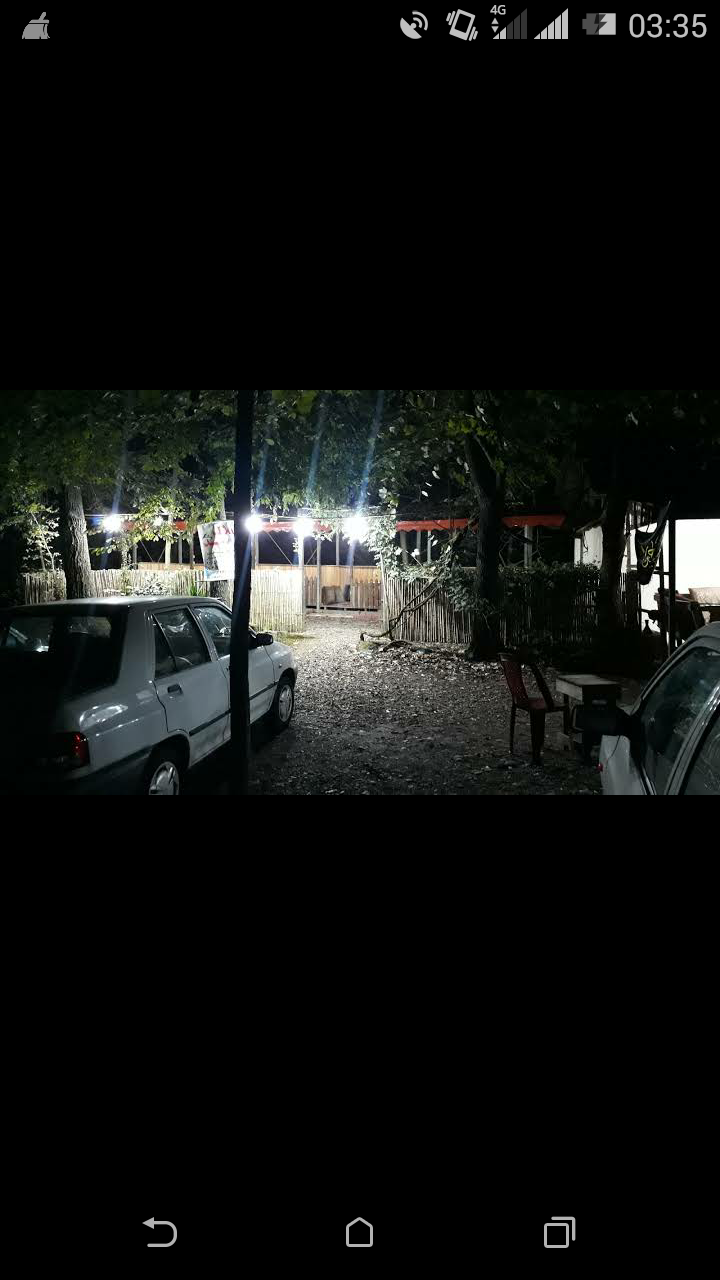 کافه احسان، تصویر ۲